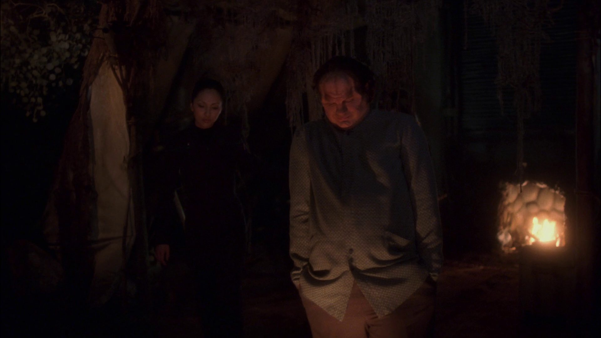 extant_StarTrek_ENT_1x13-DearDoctor_2375.jpg