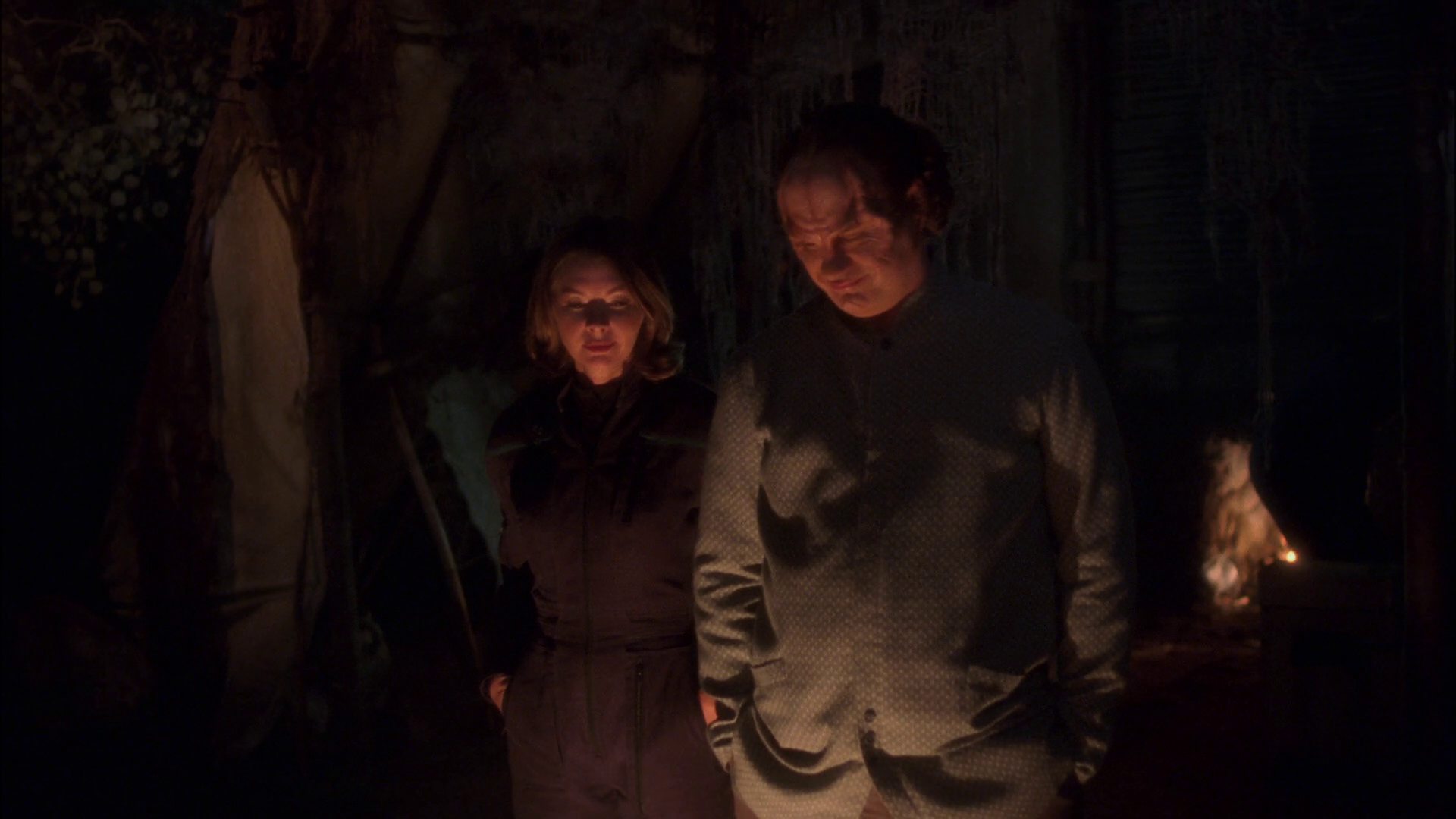 extant_StarTrek_ENT_1x13-DearDoctor_2399.jpg