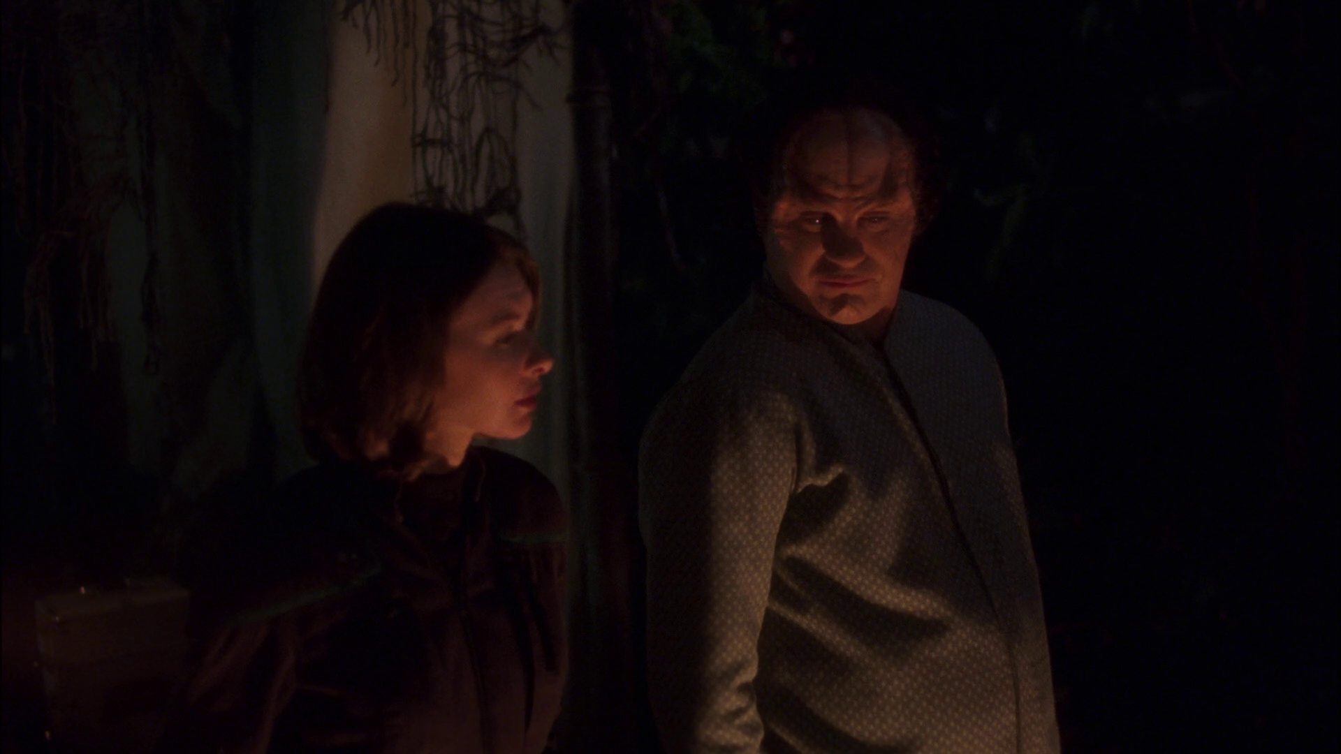extant_StarTrek_ENT_1x13-DearDoctor_2435.jpg
