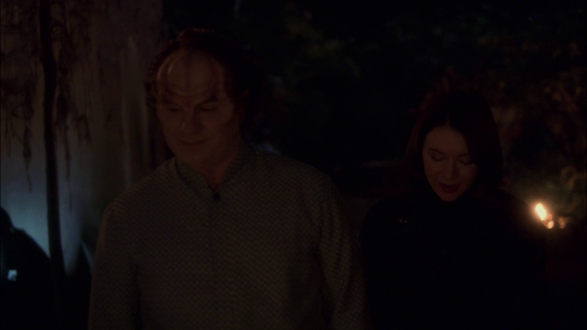 extant_StarTrek_ENT_1x13-DearDoctor_2457.jpg