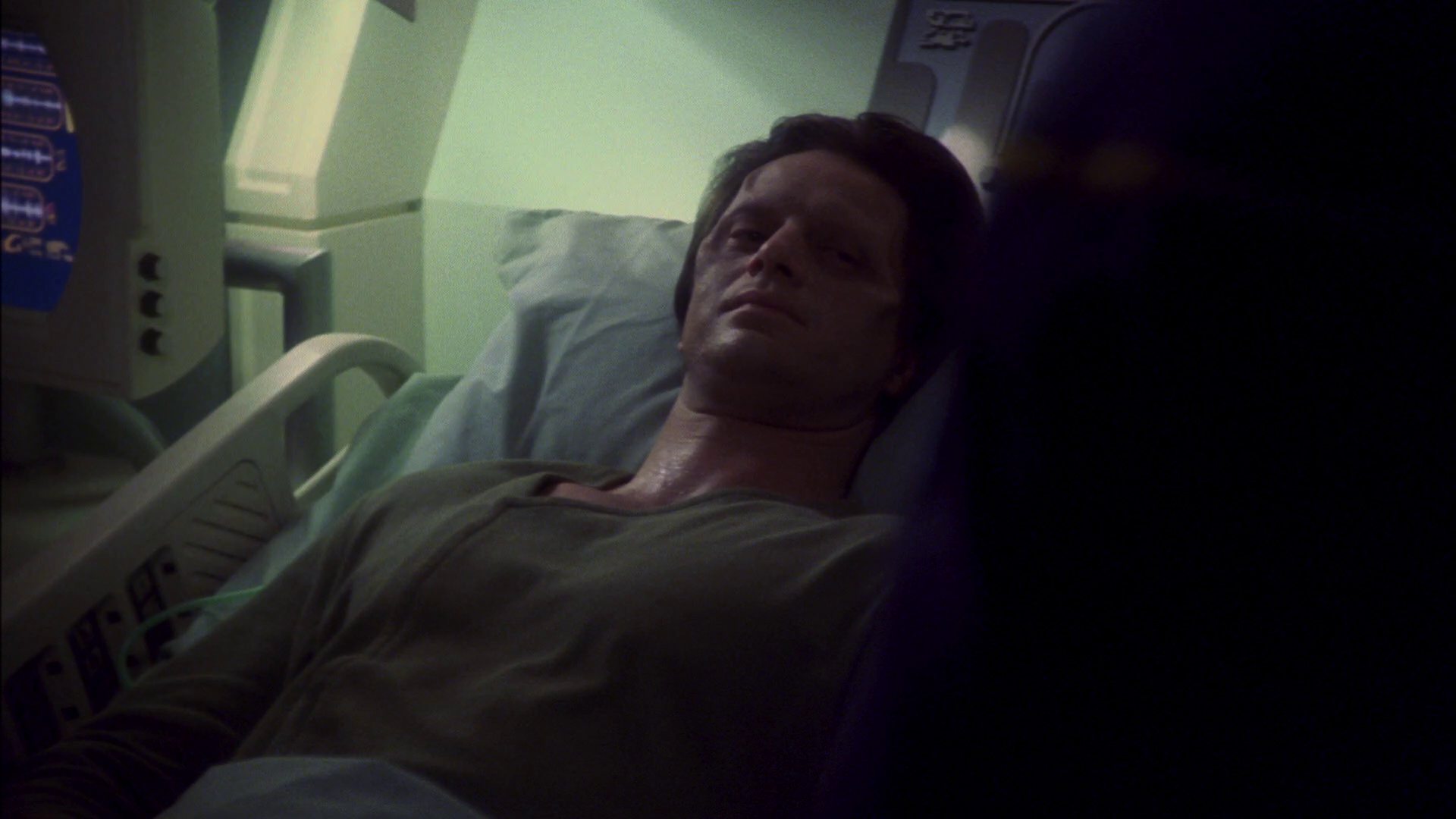 extant_StarTrek_ENT_1x13-DearDoctor_2614.jpg