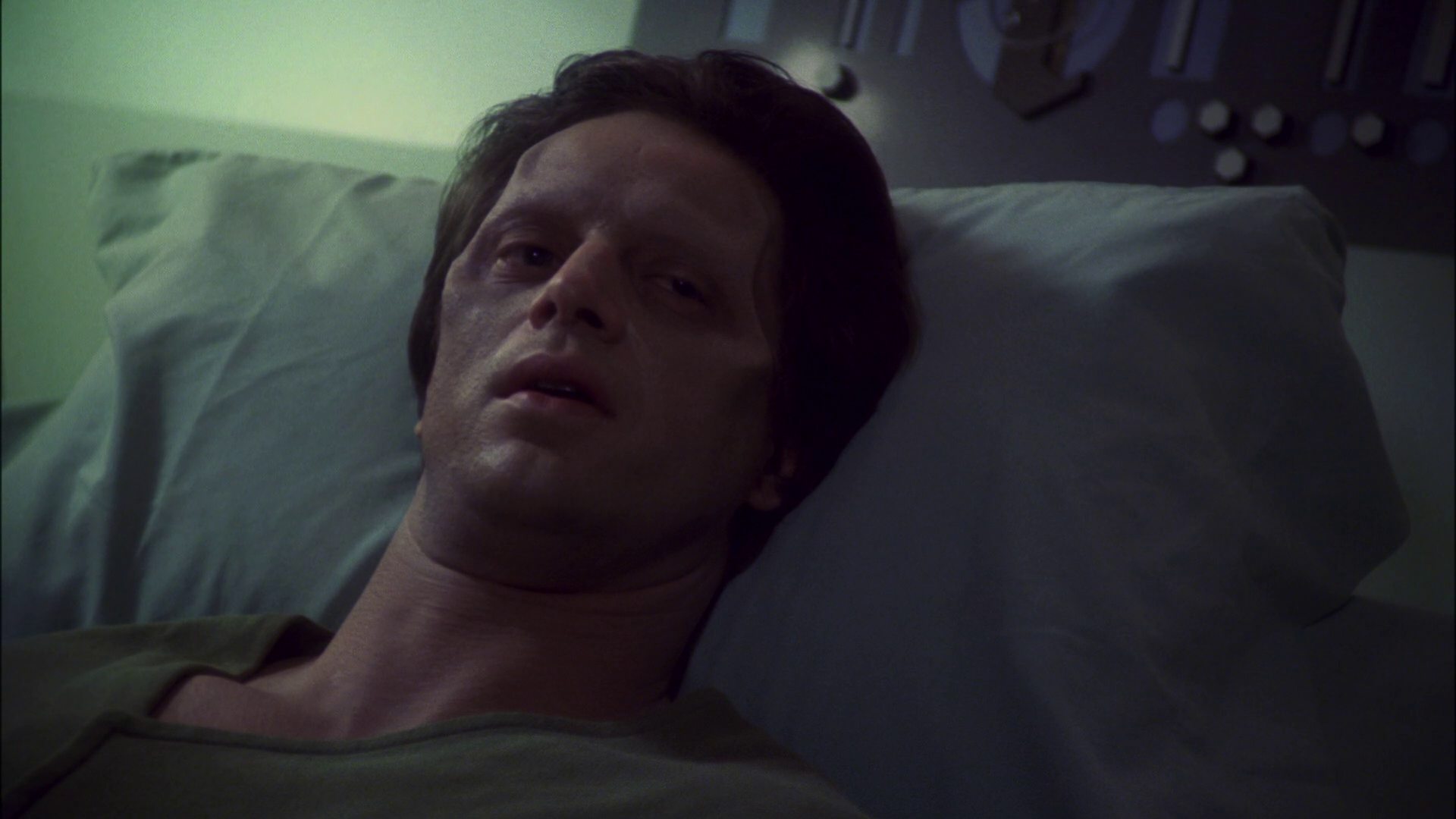extant_StarTrek_ENT_1x13-DearDoctor_2709.jpg