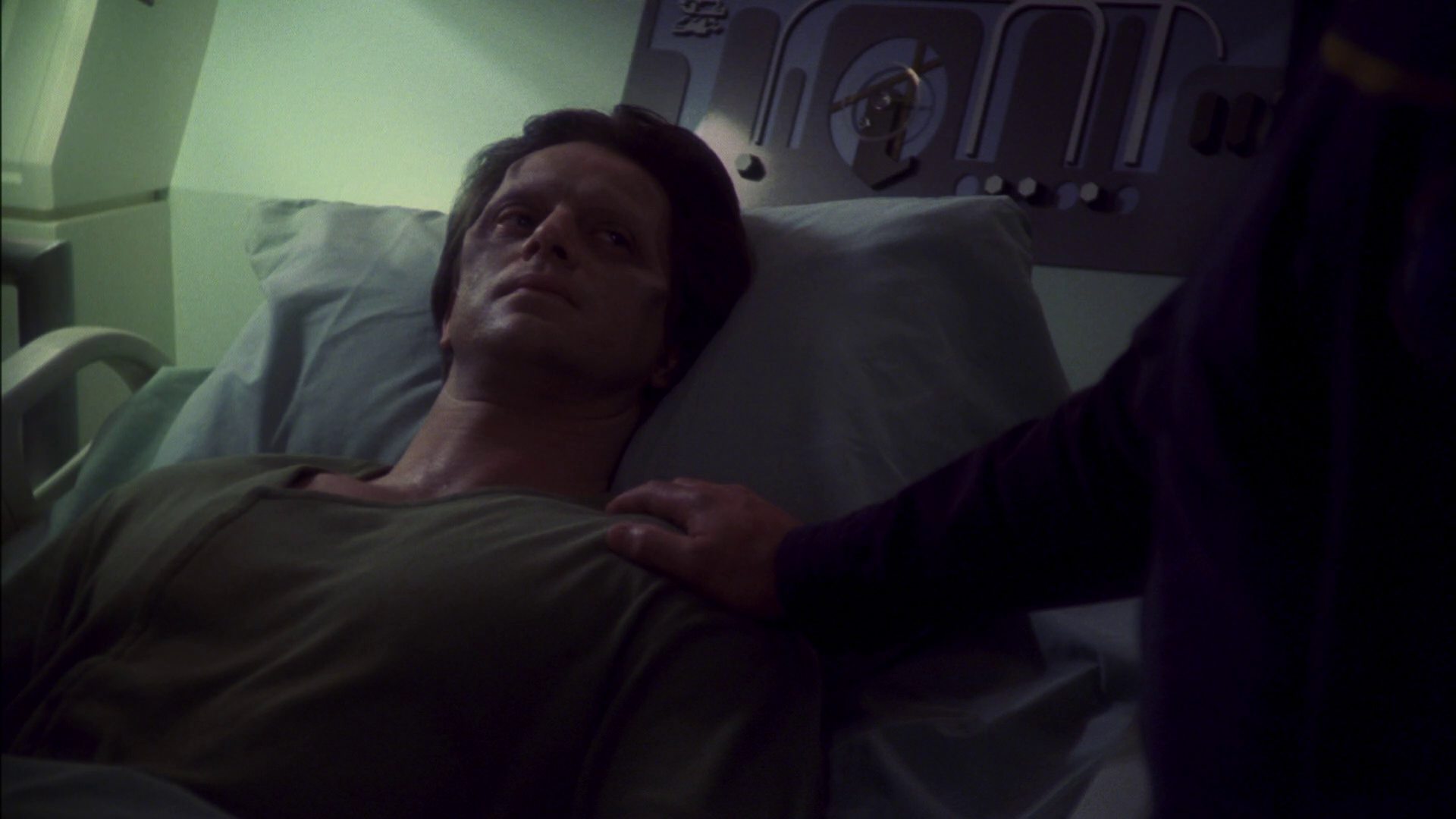 extant_StarTrek_ENT_1x13-DearDoctor_2759.jpg
