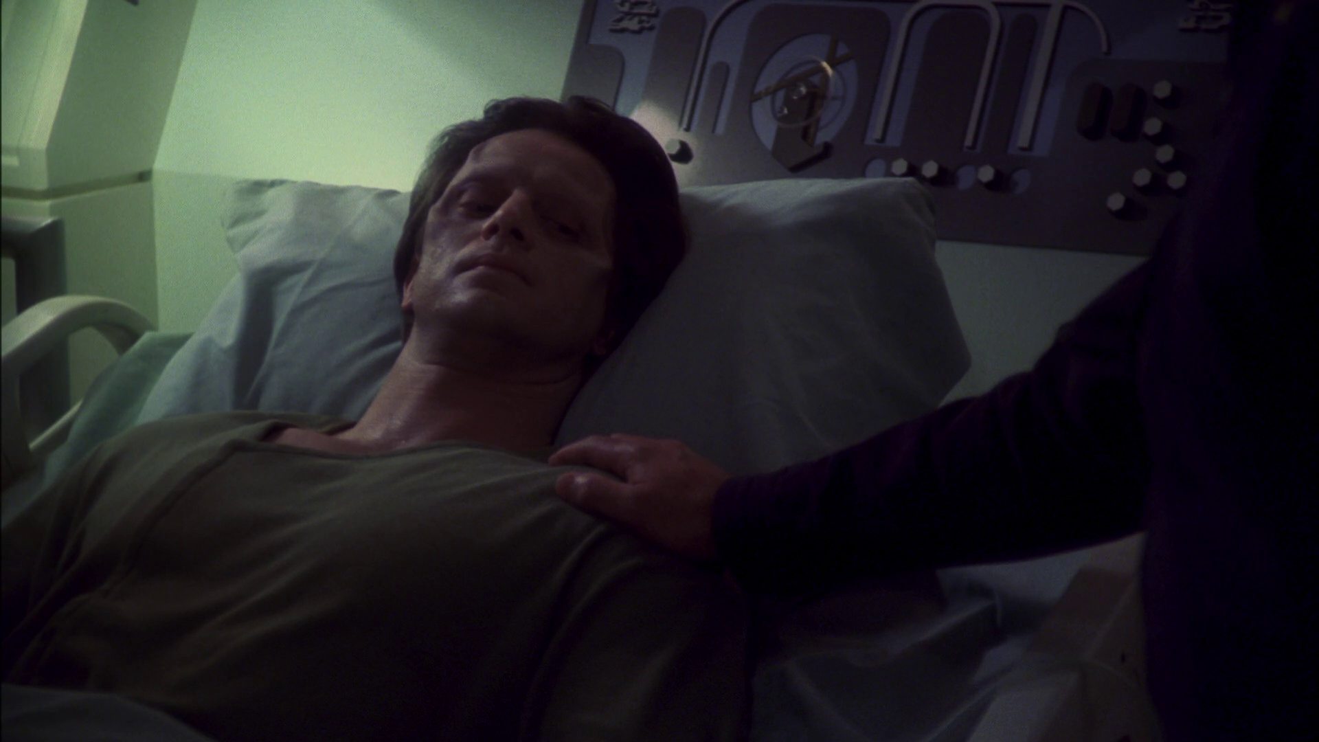 extant_StarTrek_ENT_1x13-DearDoctor_2761.jpg