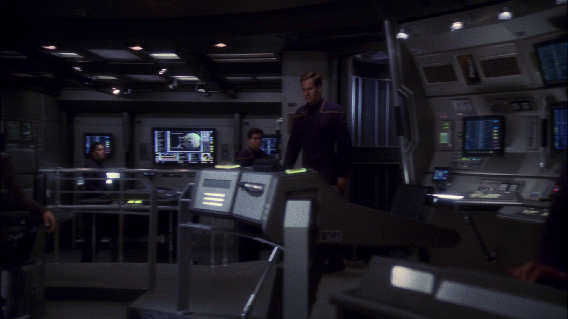 extant_StarTrek_ENT_1x13-DearDoctor_2778.jpg