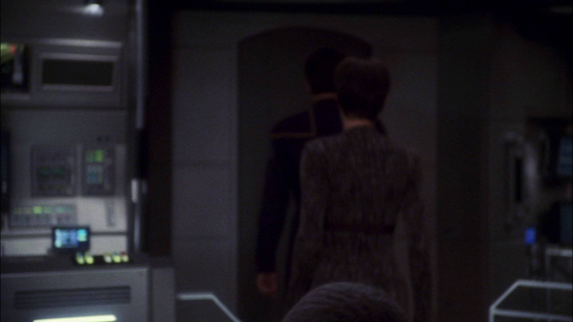 extant_StarTrek_ENT_1x13-DearDoctor_2831.jpg