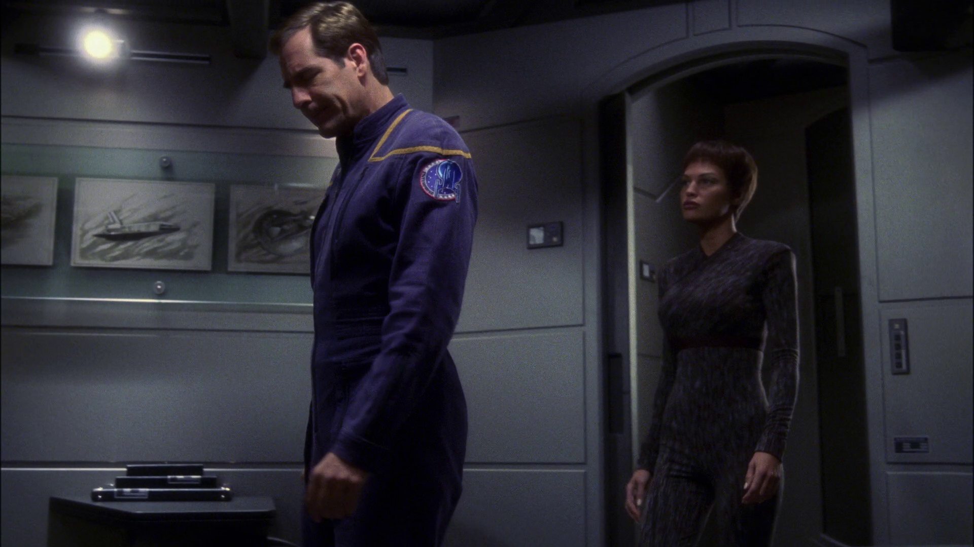 extant_StarTrek_ENT_1x13-DearDoctor_2842.jpg