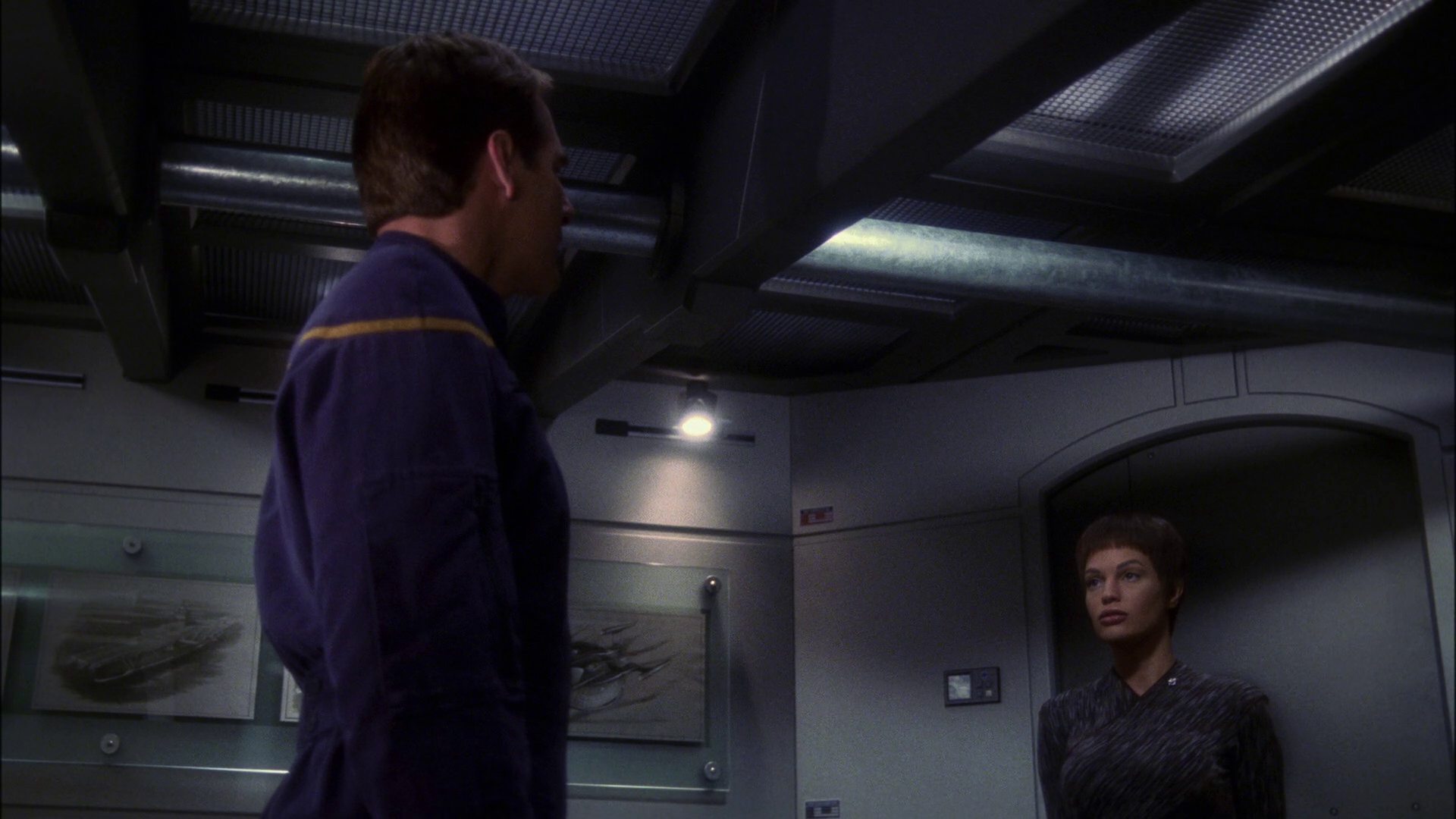 extant_StarTrek_ENT_1x13-DearDoctor_2903.jpg