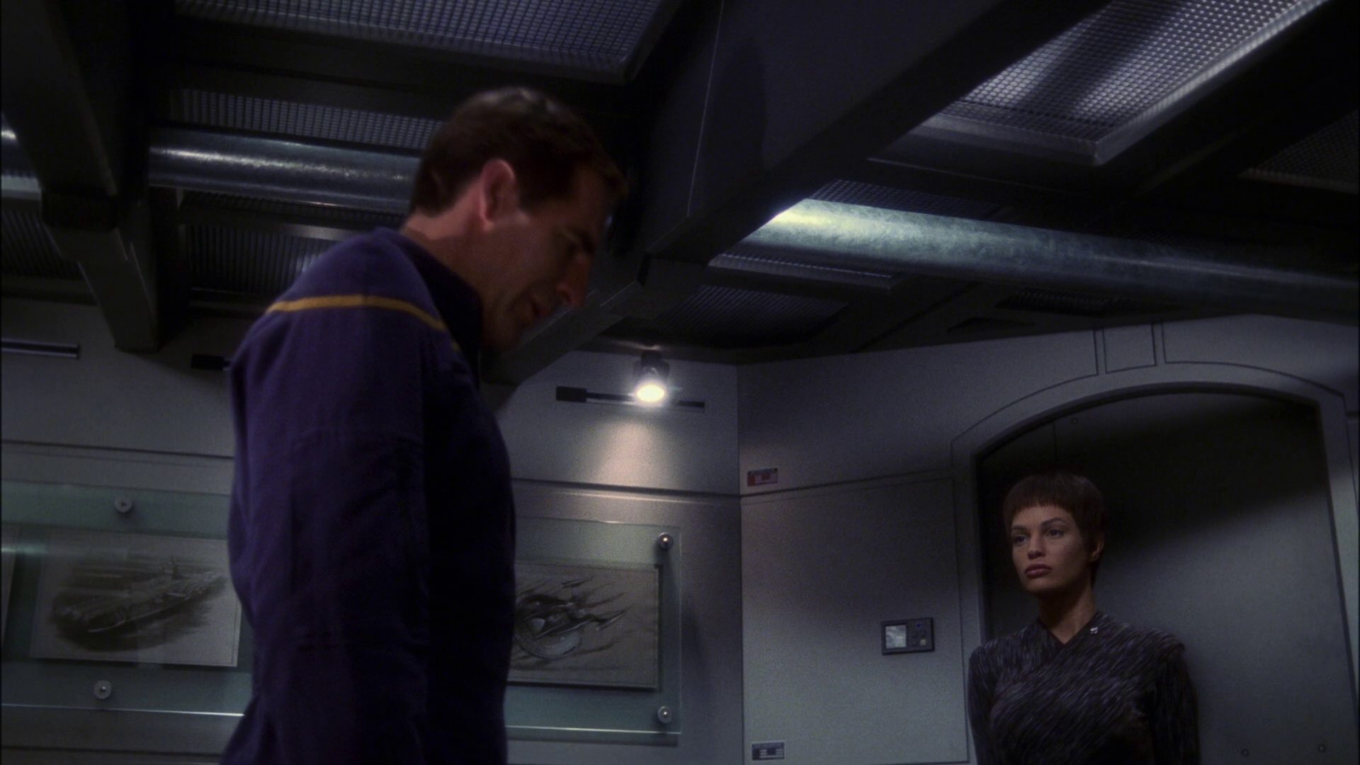 extant_StarTrek_ENT_1x13-DearDoctor_2908.jpg