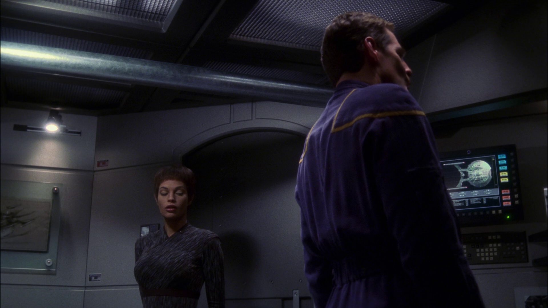 extant_StarTrek_ENT_1x13-DearDoctor_2917.jpg