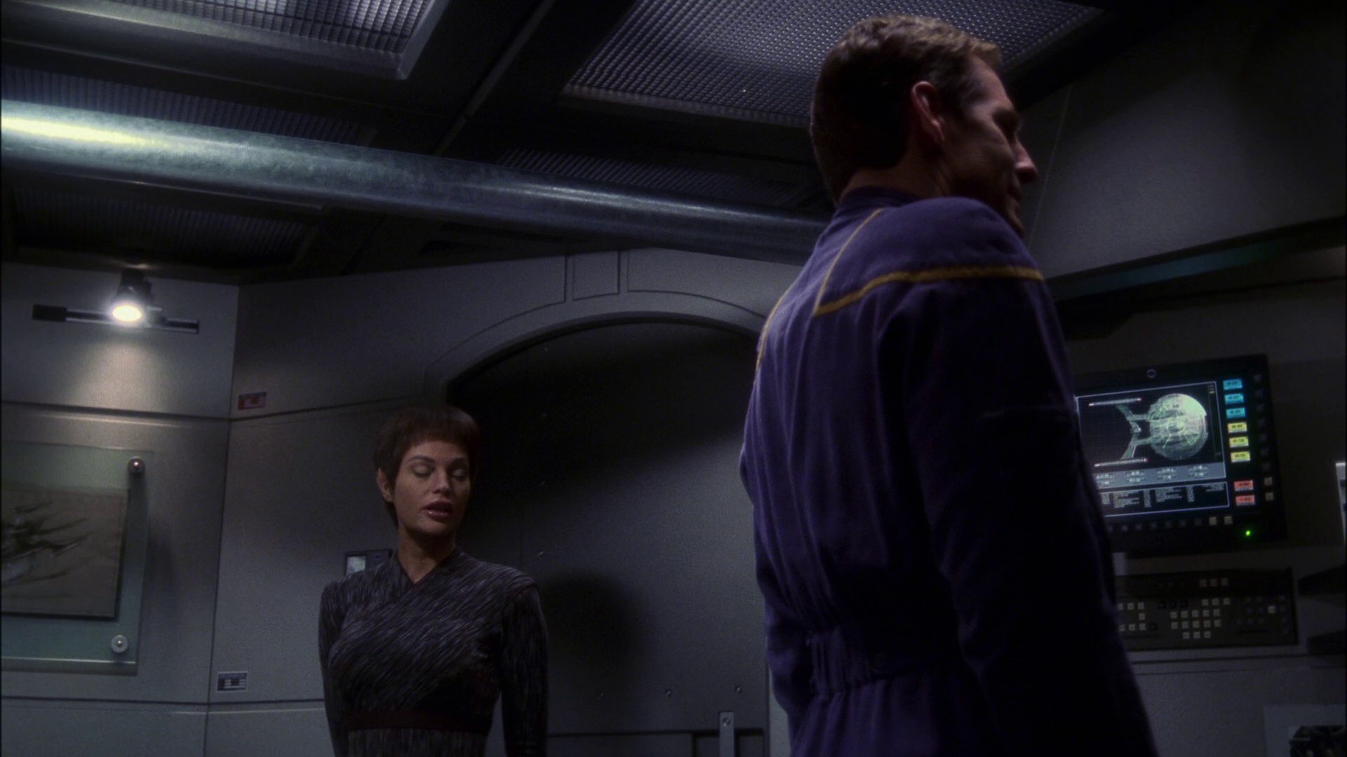 extant_StarTrek_ENT_1x13-DearDoctor_2918.jpg