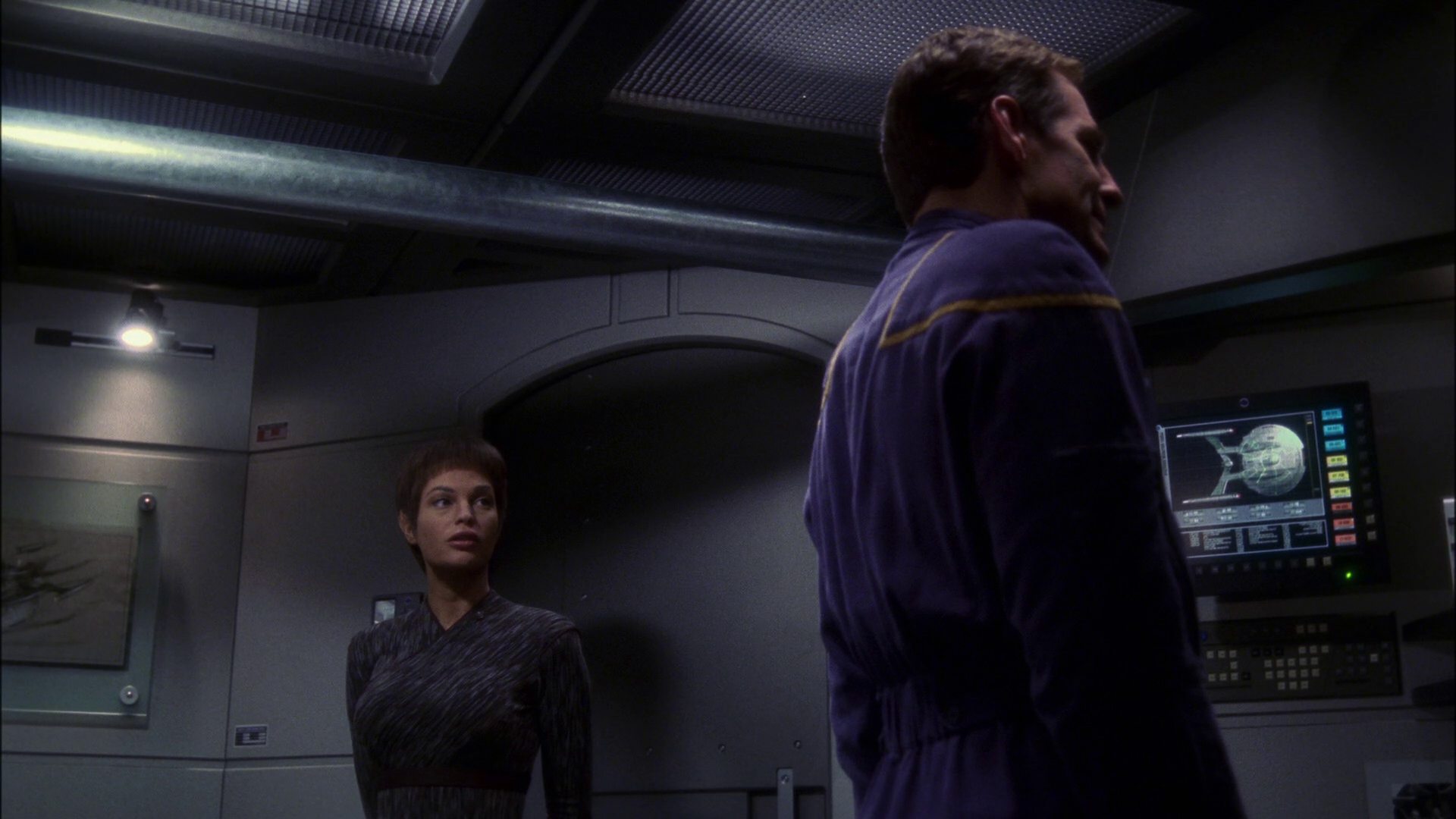 extant_StarTrek_ENT_1x13-DearDoctor_2920.jpg