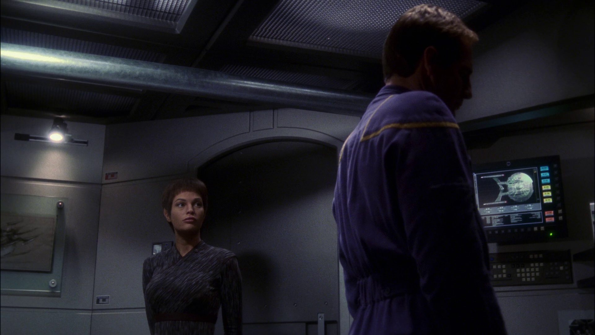 extant_StarTrek_ENT_1x13-DearDoctor_2922.jpg