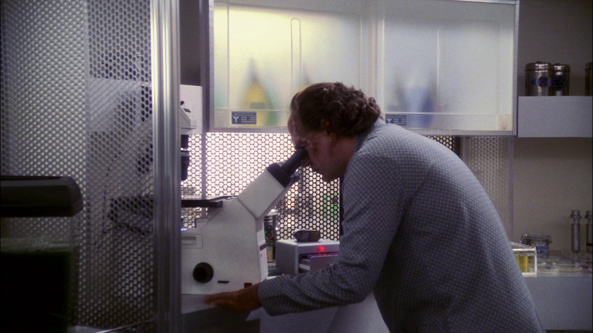 extant_StarTrek_ENT_1x13-DearDoctor_2961.jpg