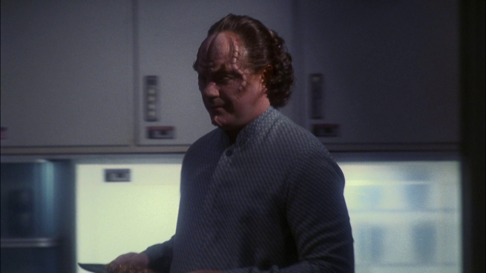 extant_StarTrek_ENT_1x13-DearDoctor_3027.jpg