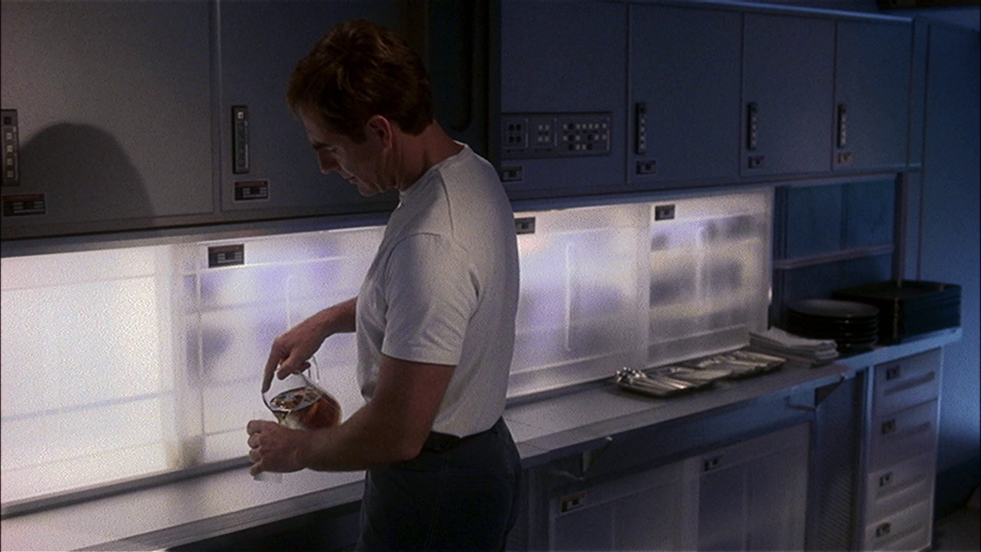 extant_StarTrek_ENT_1x13-DearDoctor_3093.jpg