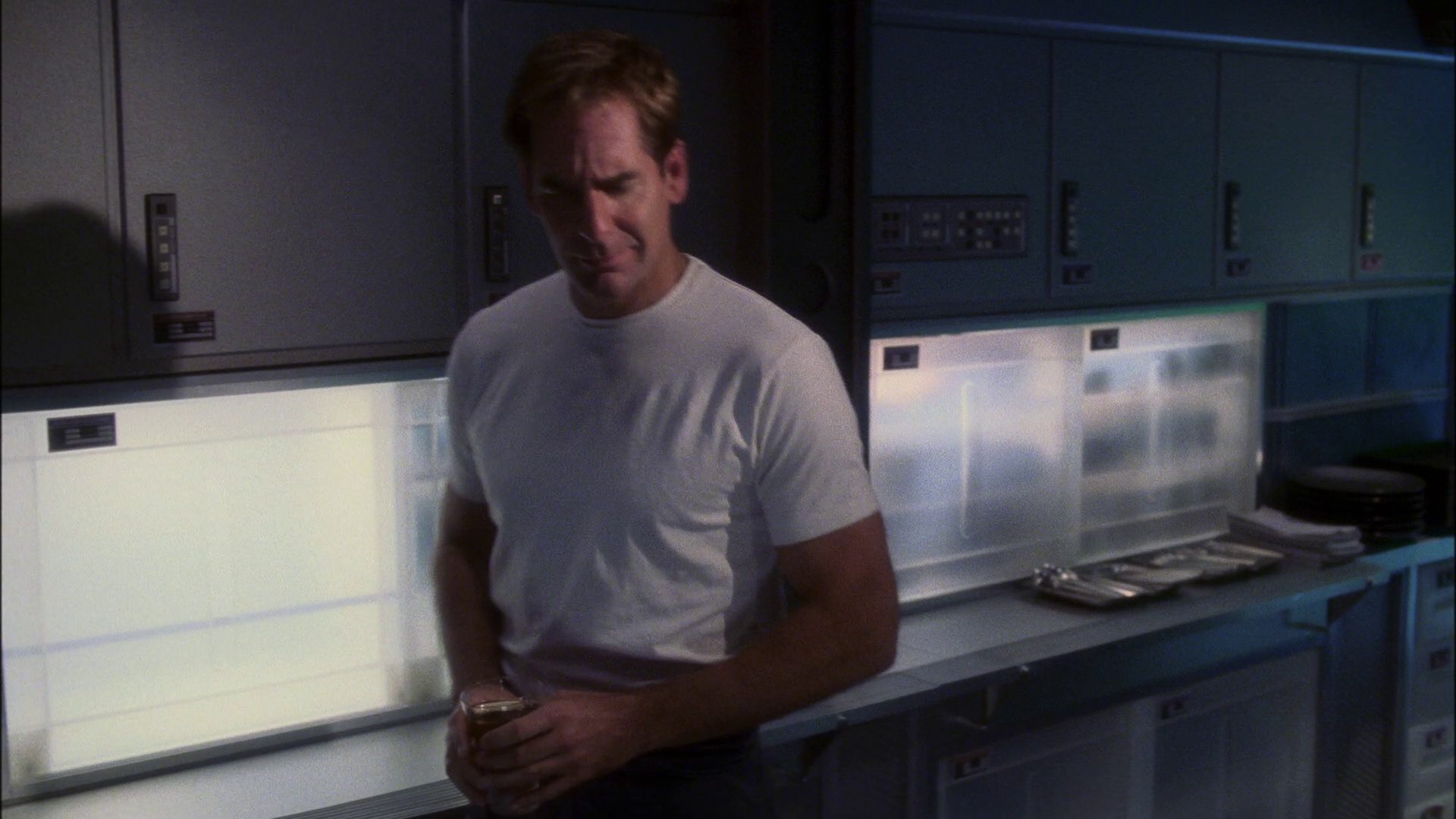 extant_StarTrek_ENT_1x13-DearDoctor_3101.jpg