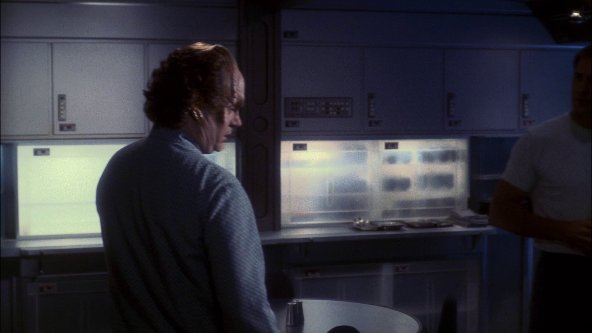 extant_StarTrek_ENT_1x13-DearDoctor_3125.jpg
