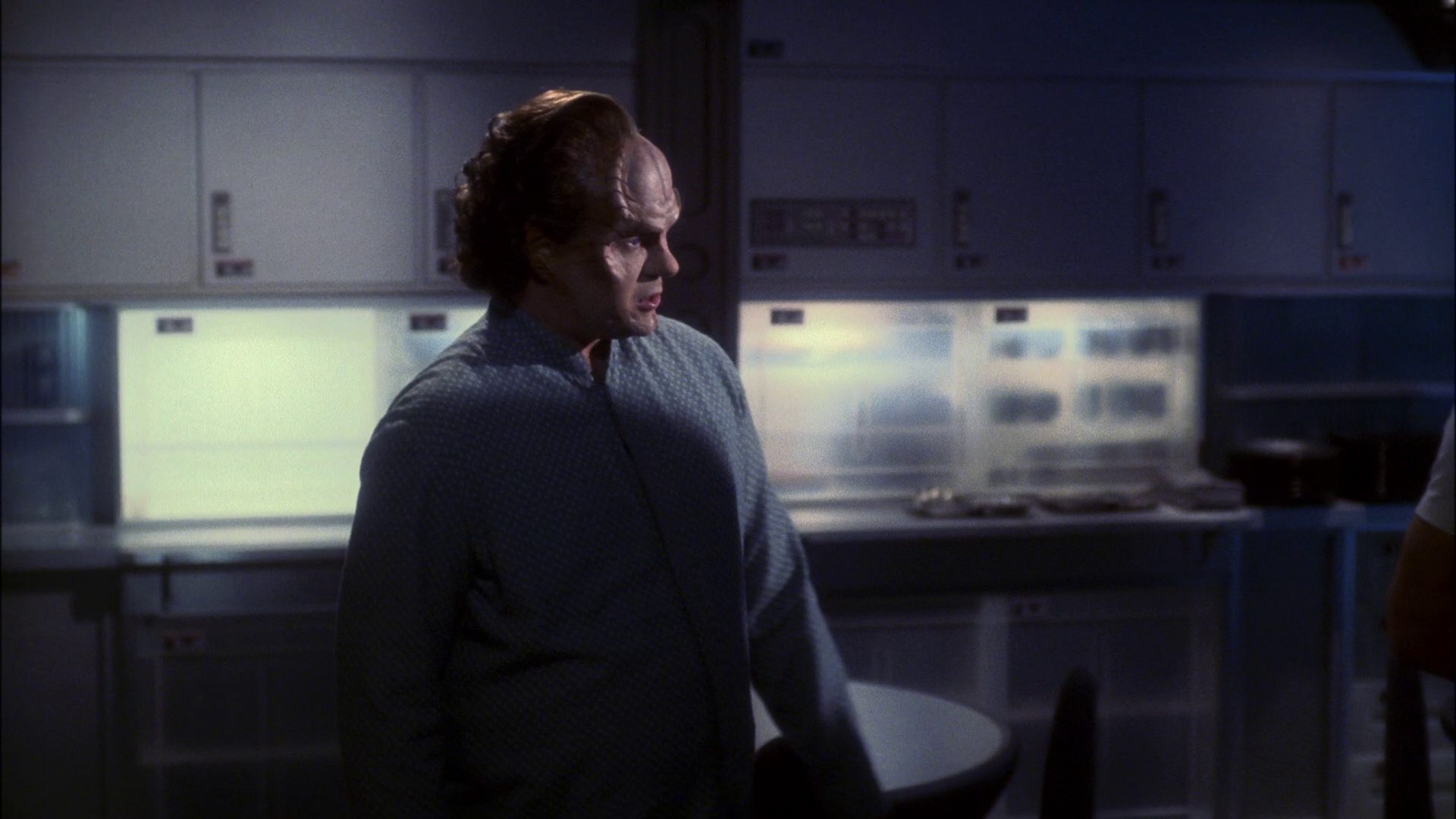 extant_StarTrek_ENT_1x13-DearDoctor_3127.jpg