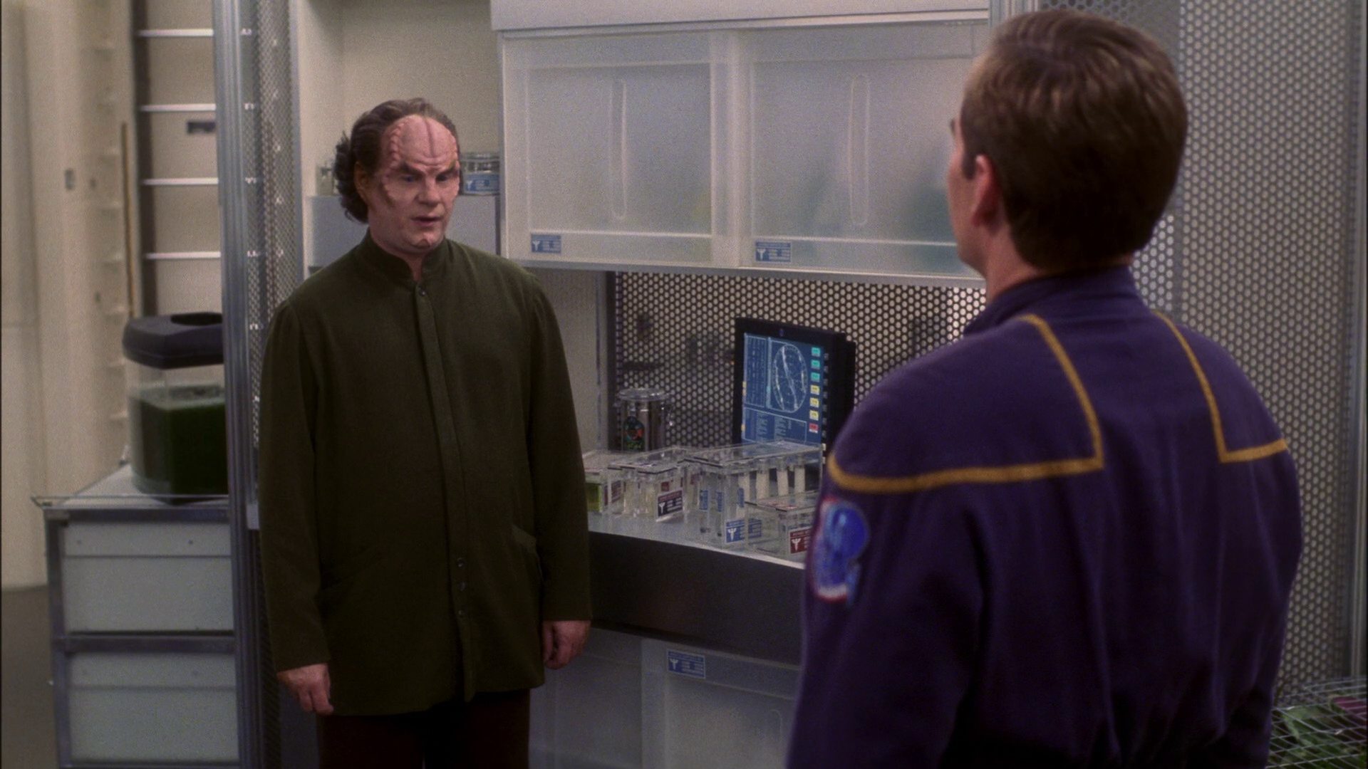 extant_StarTrek_ENT_1x13-DearDoctor_3314.jpg
