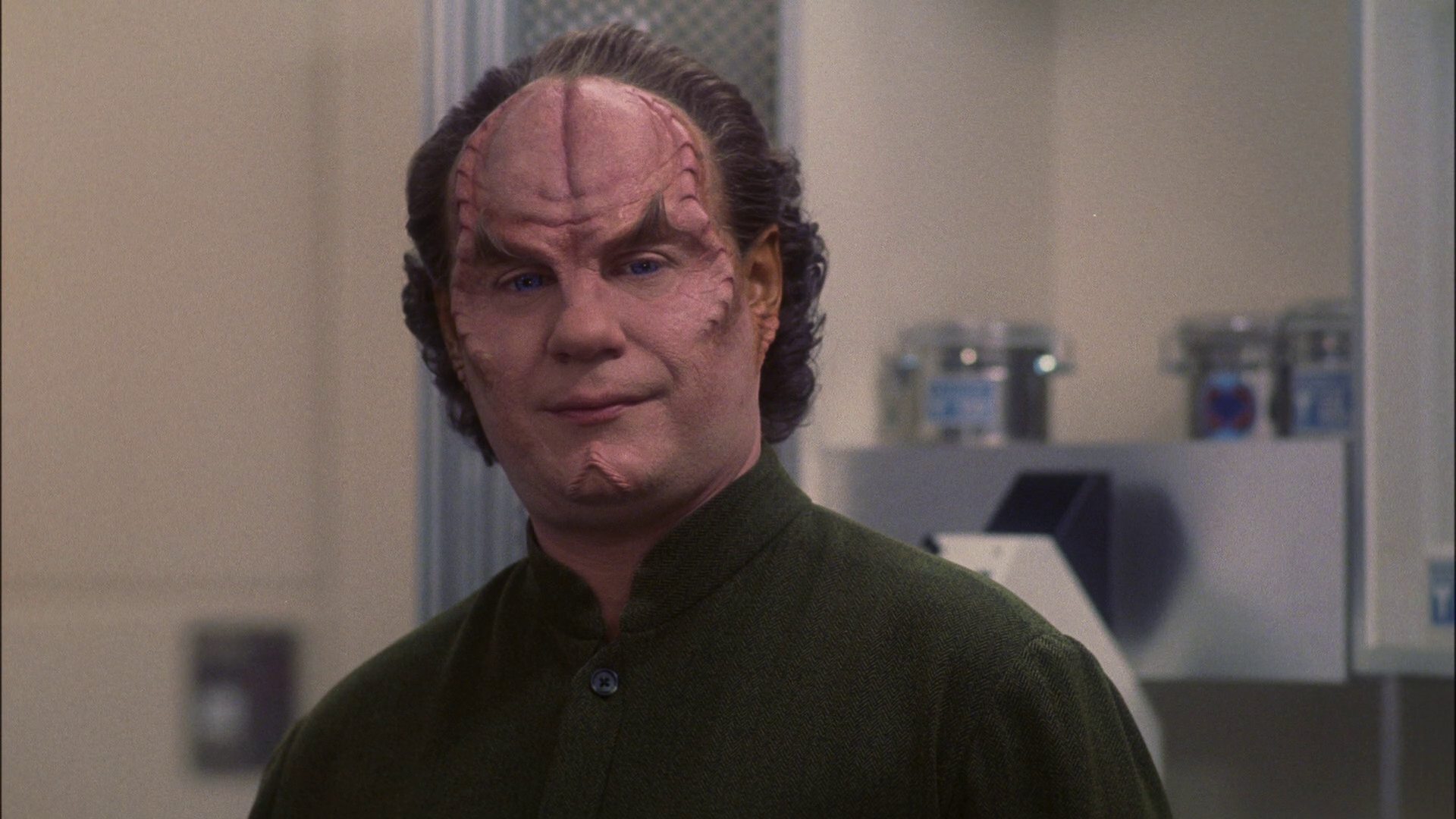 extant_StarTrek_ENT_1x13-DearDoctor_3398.jpg