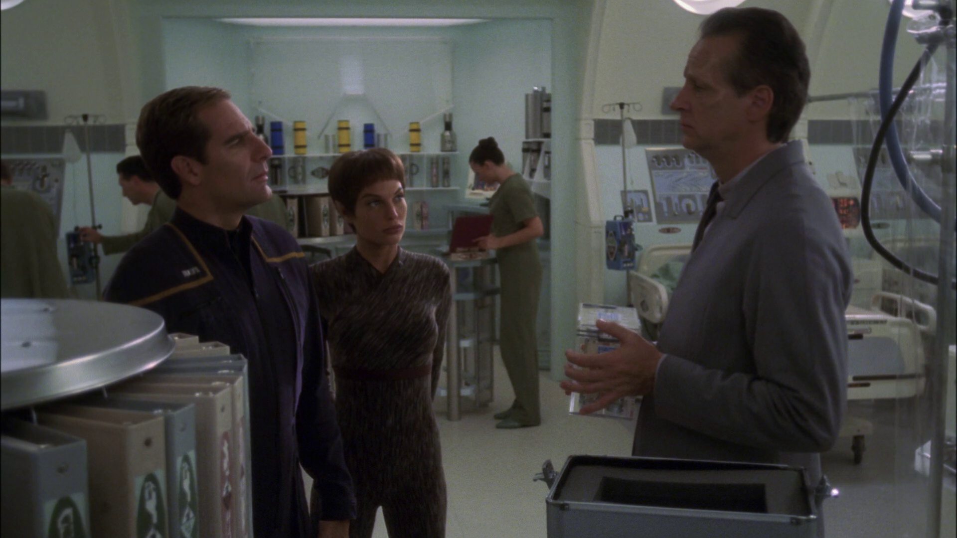 extant_StarTrek_ENT_1x13-DearDoctor_3417.jpg