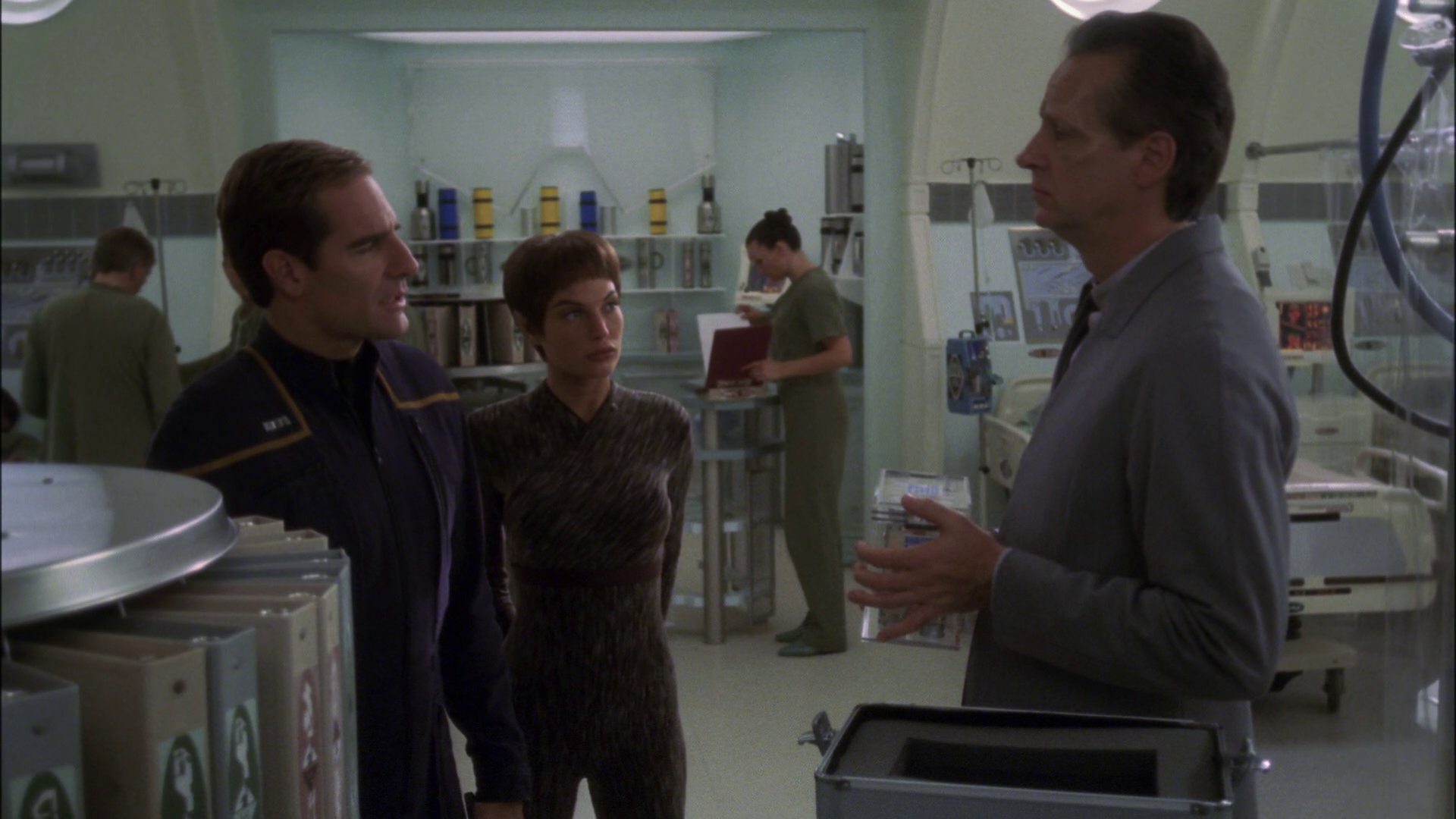 extant_StarTrek_ENT_1x13-DearDoctor_3418.jpg