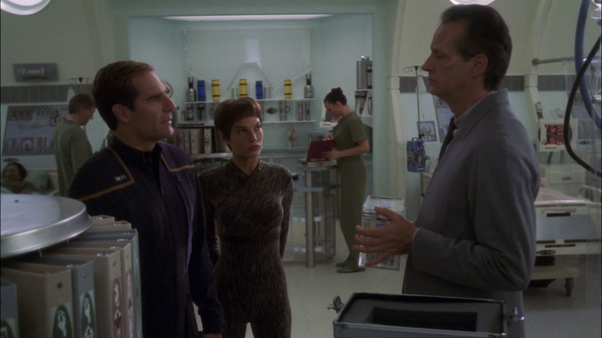 extant_StarTrek_ENT_1x13-DearDoctor_3419.jpg