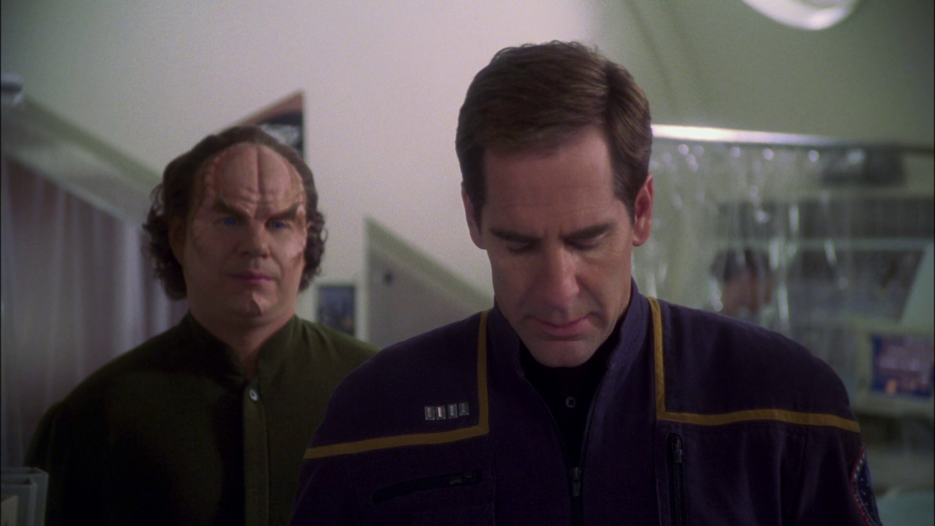 extant_StarTrek_ENT_1x13-DearDoctor_3477.jpg