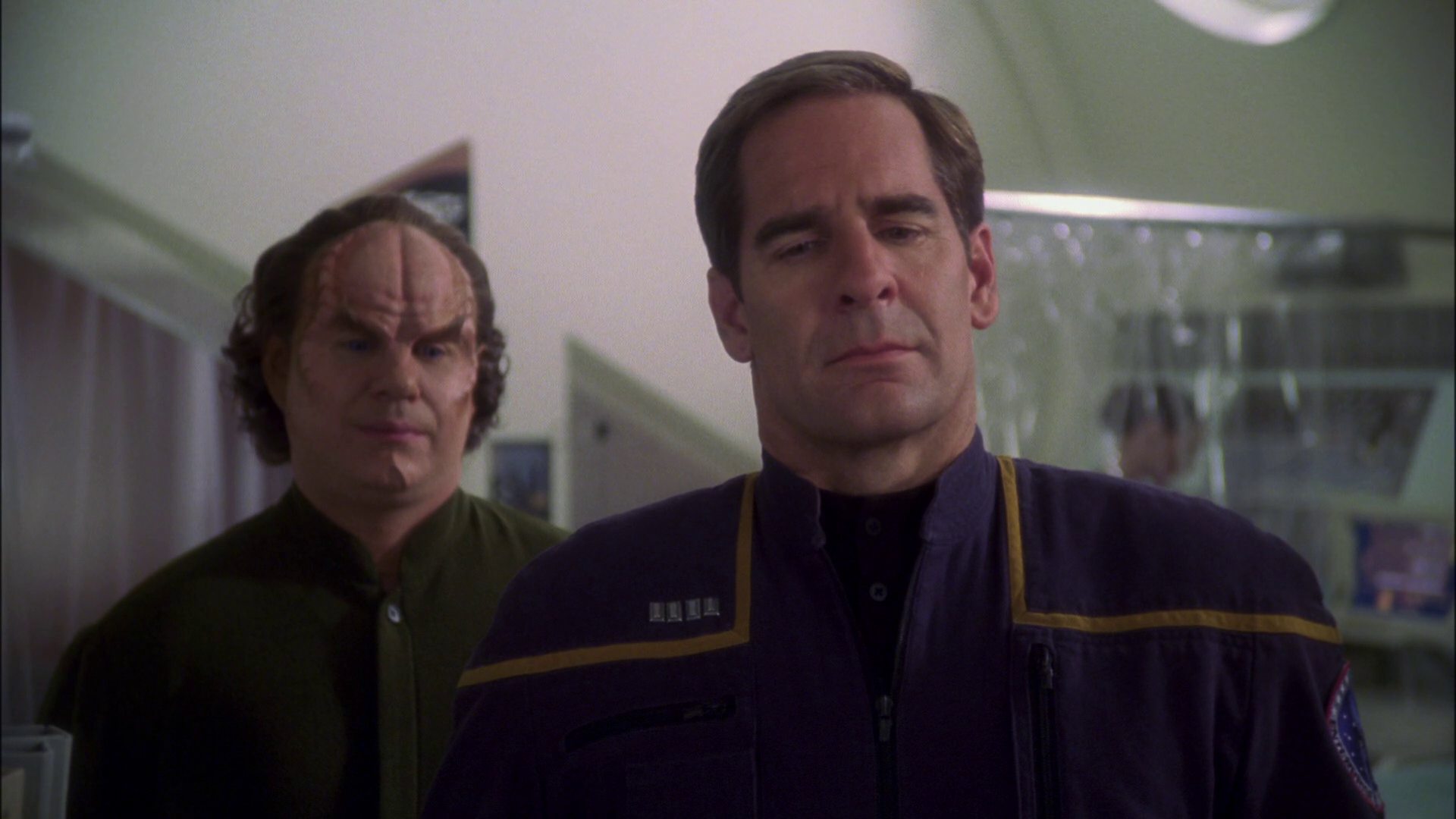 extant_StarTrek_ENT_1x13-DearDoctor_3493.jpg