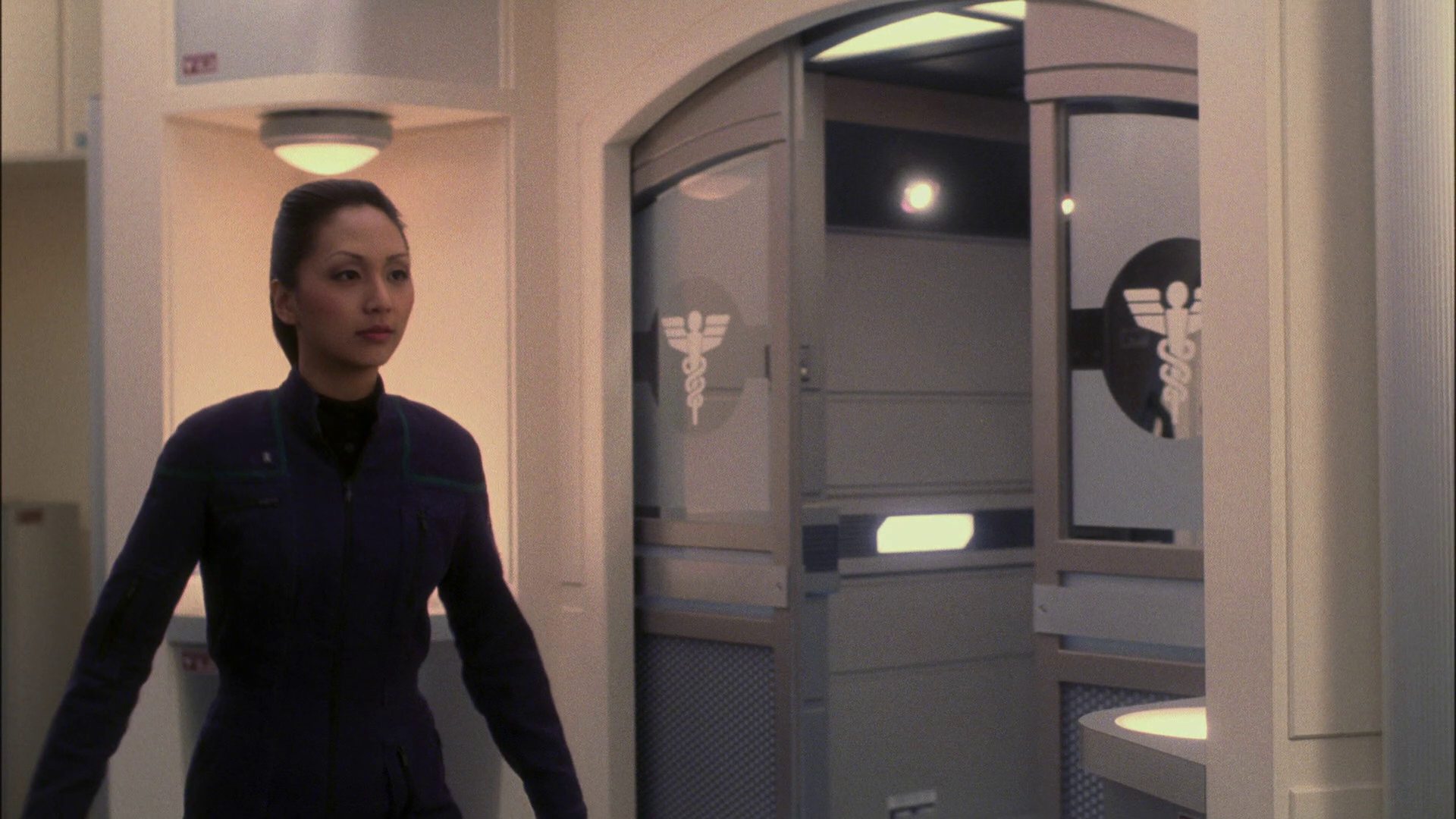 extant_StarTrek_ENT_1x13-DearDoctor_3548.jpg