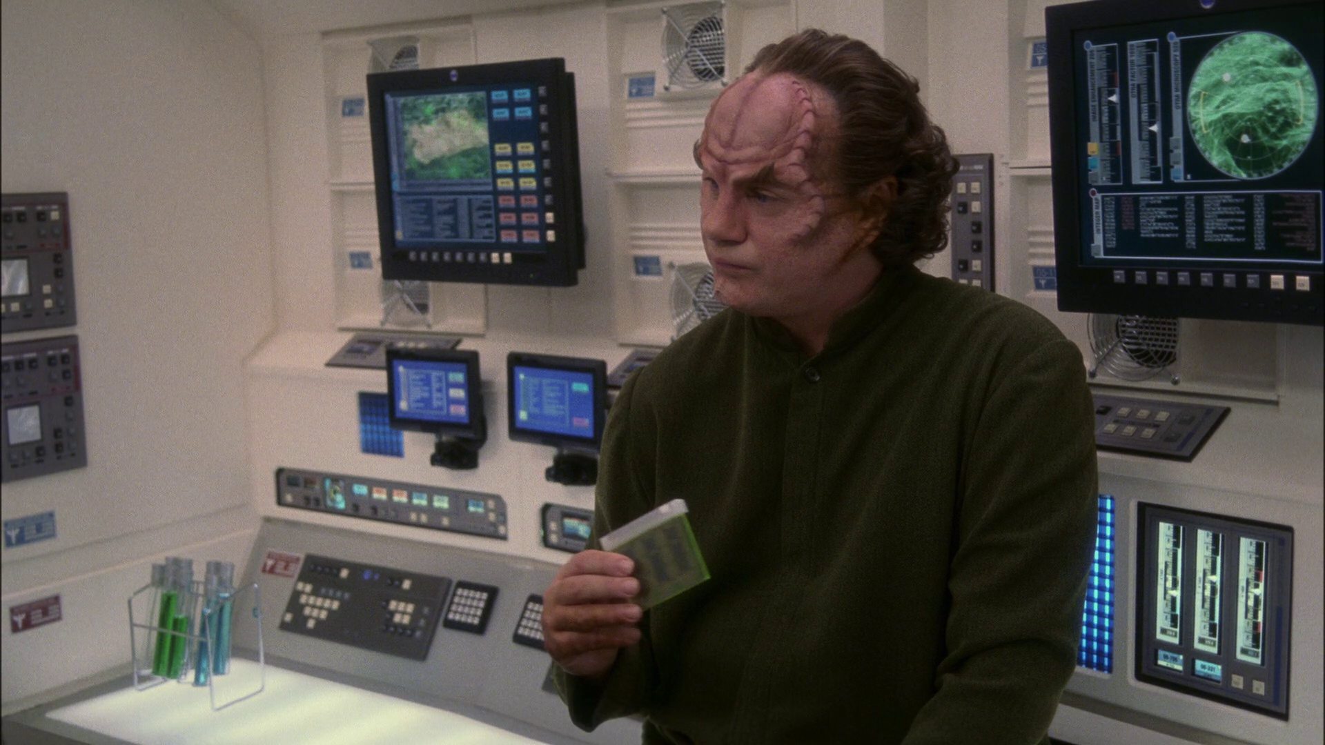 extant_StarTrek_ENT_1x13-DearDoctor_3550.jpg