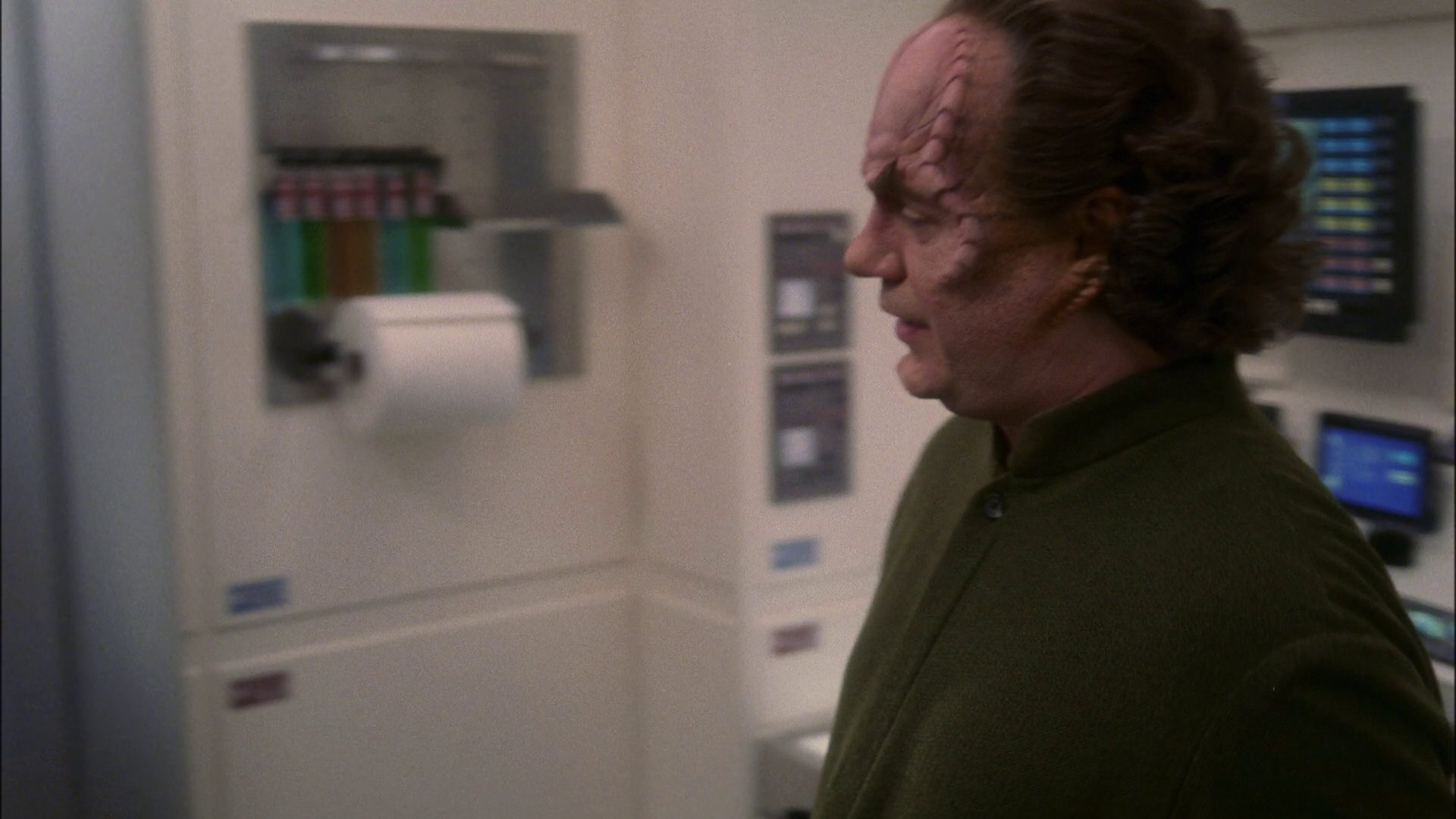 extant_StarTrek_ENT_1x13-DearDoctor_3554.jpg