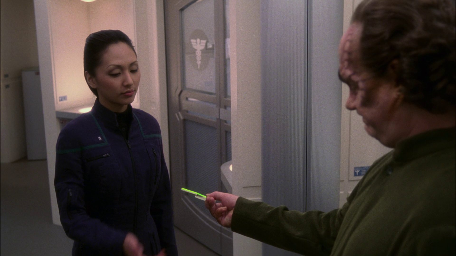 extant_StarTrek_ENT_1x13-DearDoctor_3557.jpg