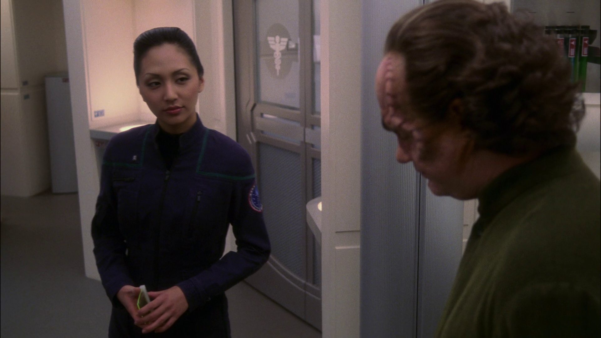 extant_StarTrek_ENT_1x13-DearDoctor_3562.jpg