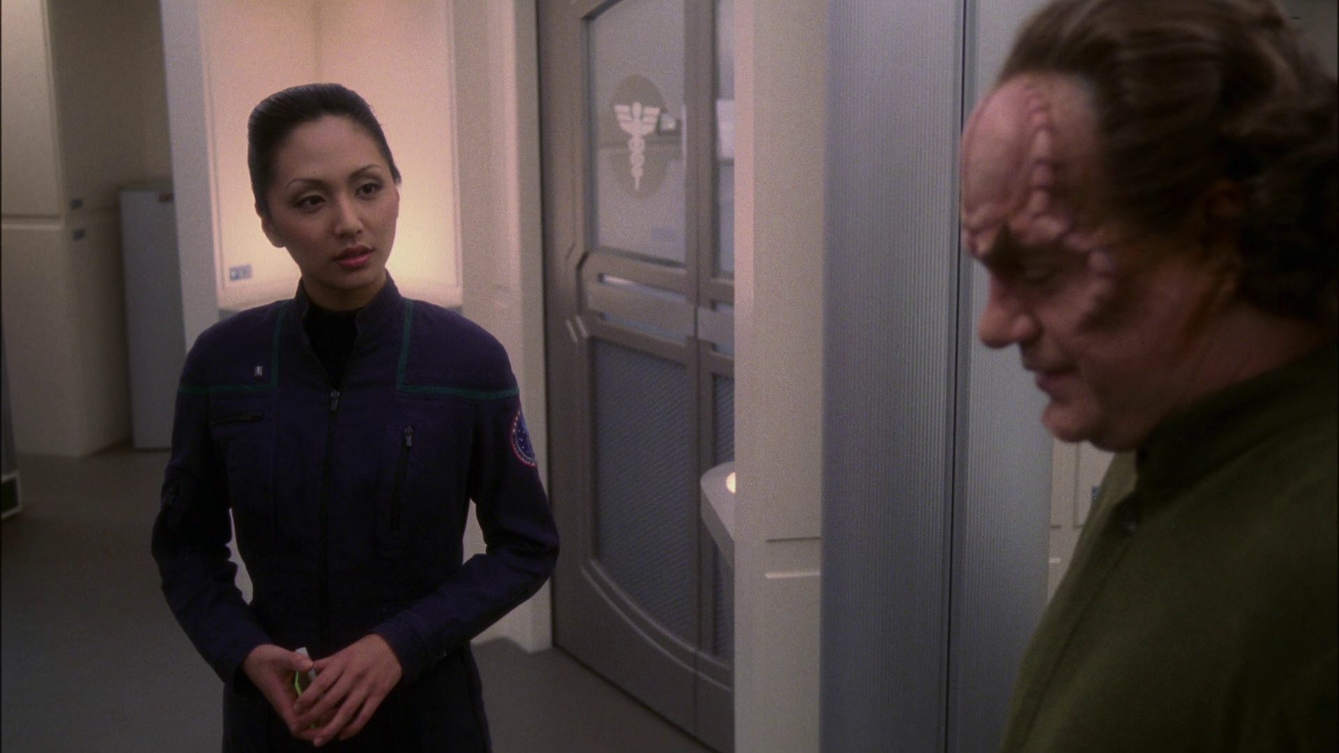 extant_StarTrek_ENT_1x13-DearDoctor_3569.jpg