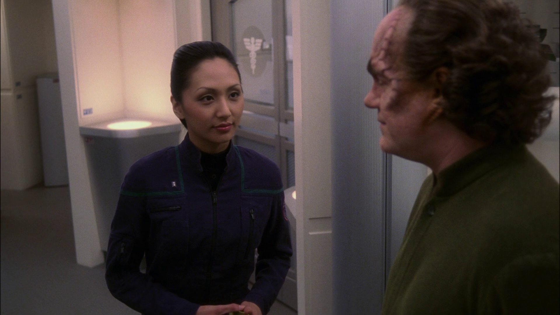 extant_StarTrek_ENT_1x13-DearDoctor_3582.jpg
