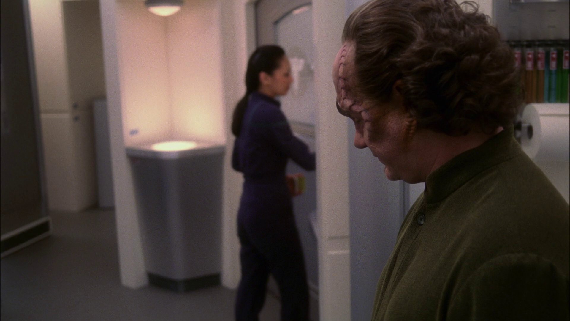 extant_StarTrek_ENT_1x13-DearDoctor_3600.jpg