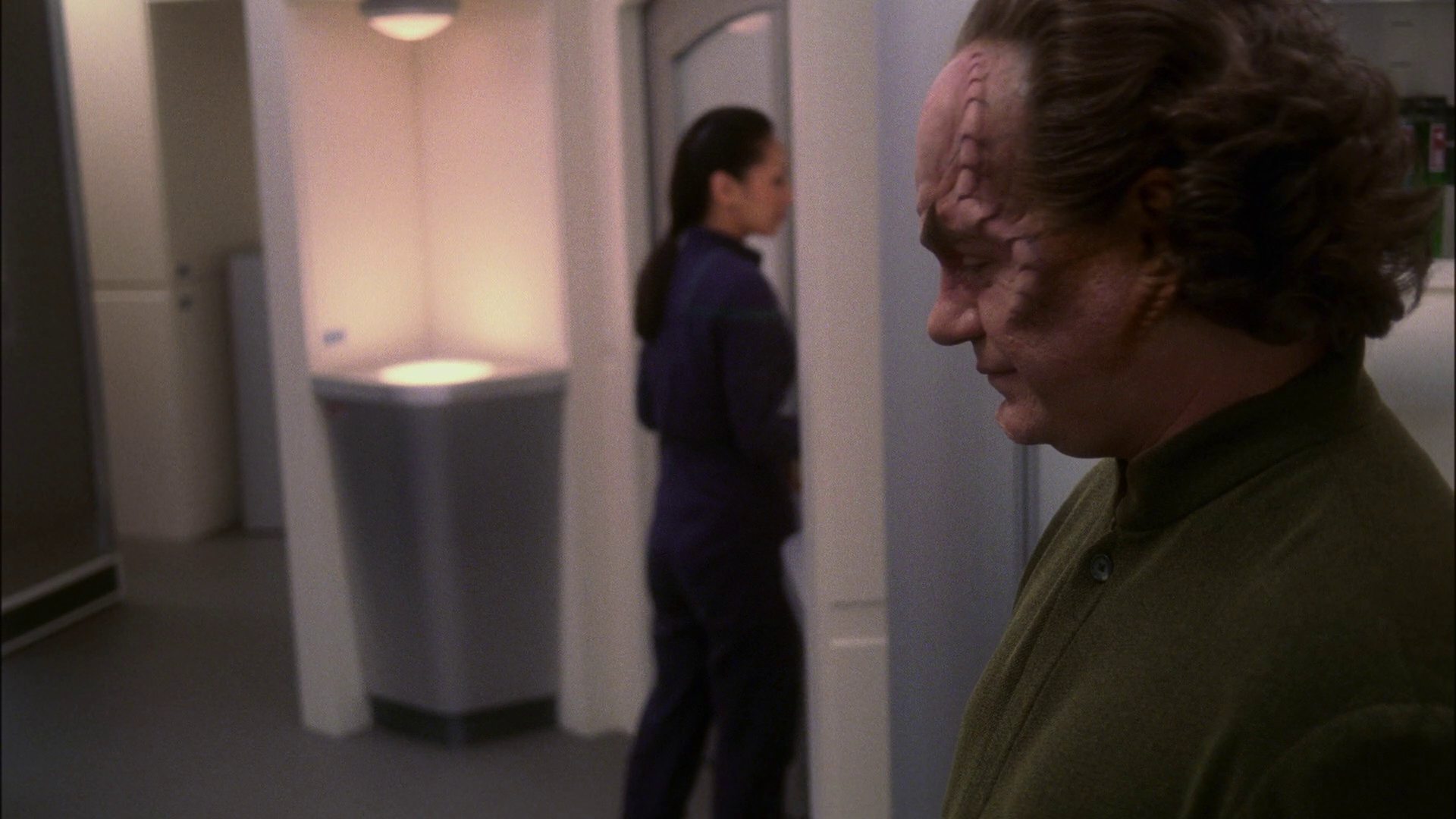 extant_StarTrek_ENT_1x13-DearDoctor_3601.jpg