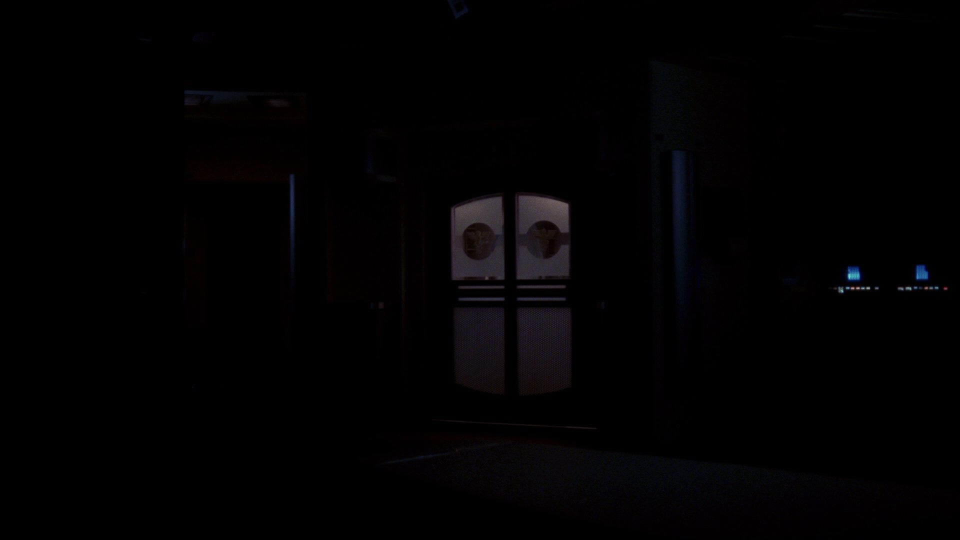 extant_StarTrek_ENT_1x13-DearDoctor_3682.jpg
