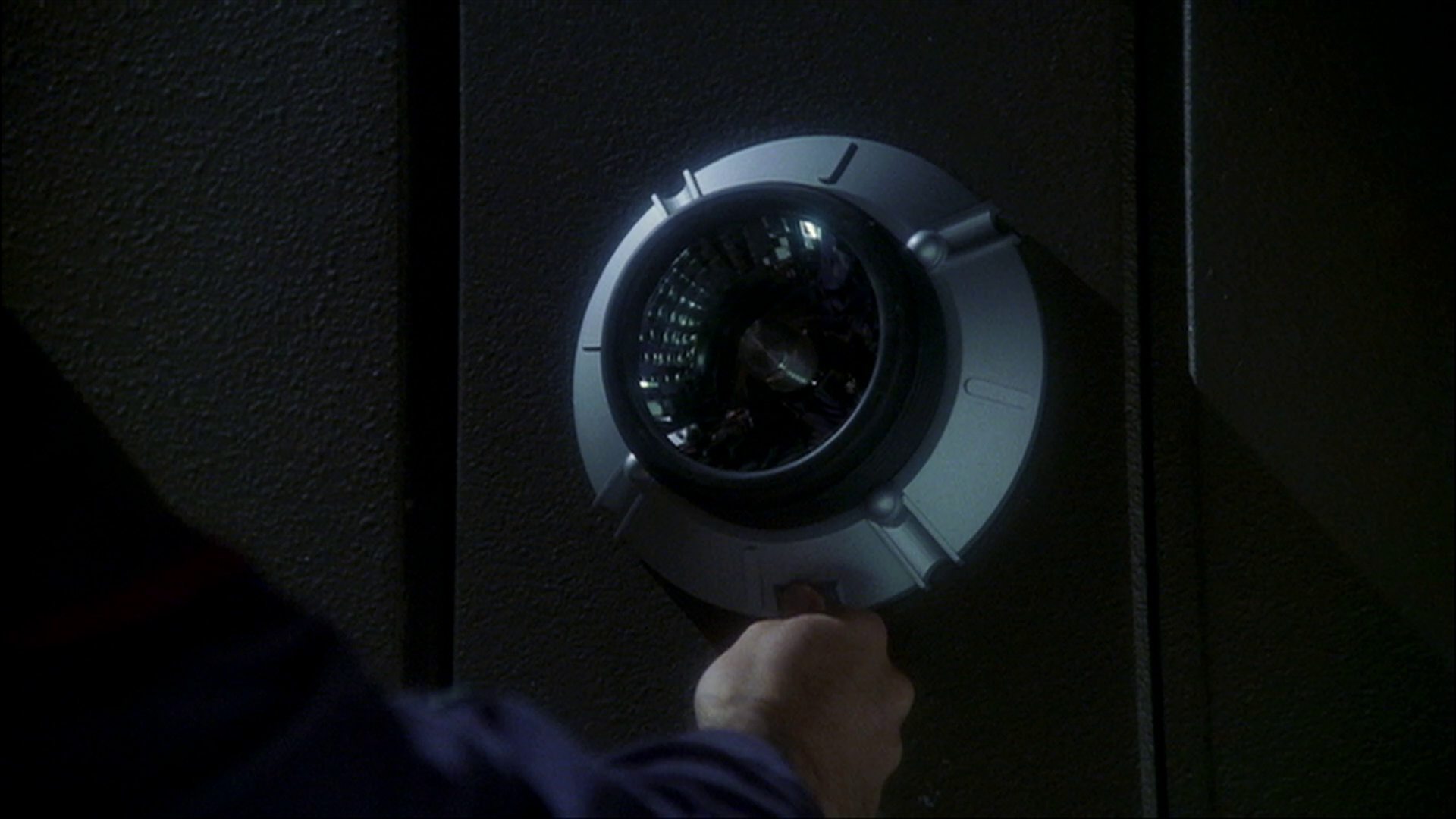 extant_StarTrek_ENT_1x14-SleepingDogs_0016.jpg