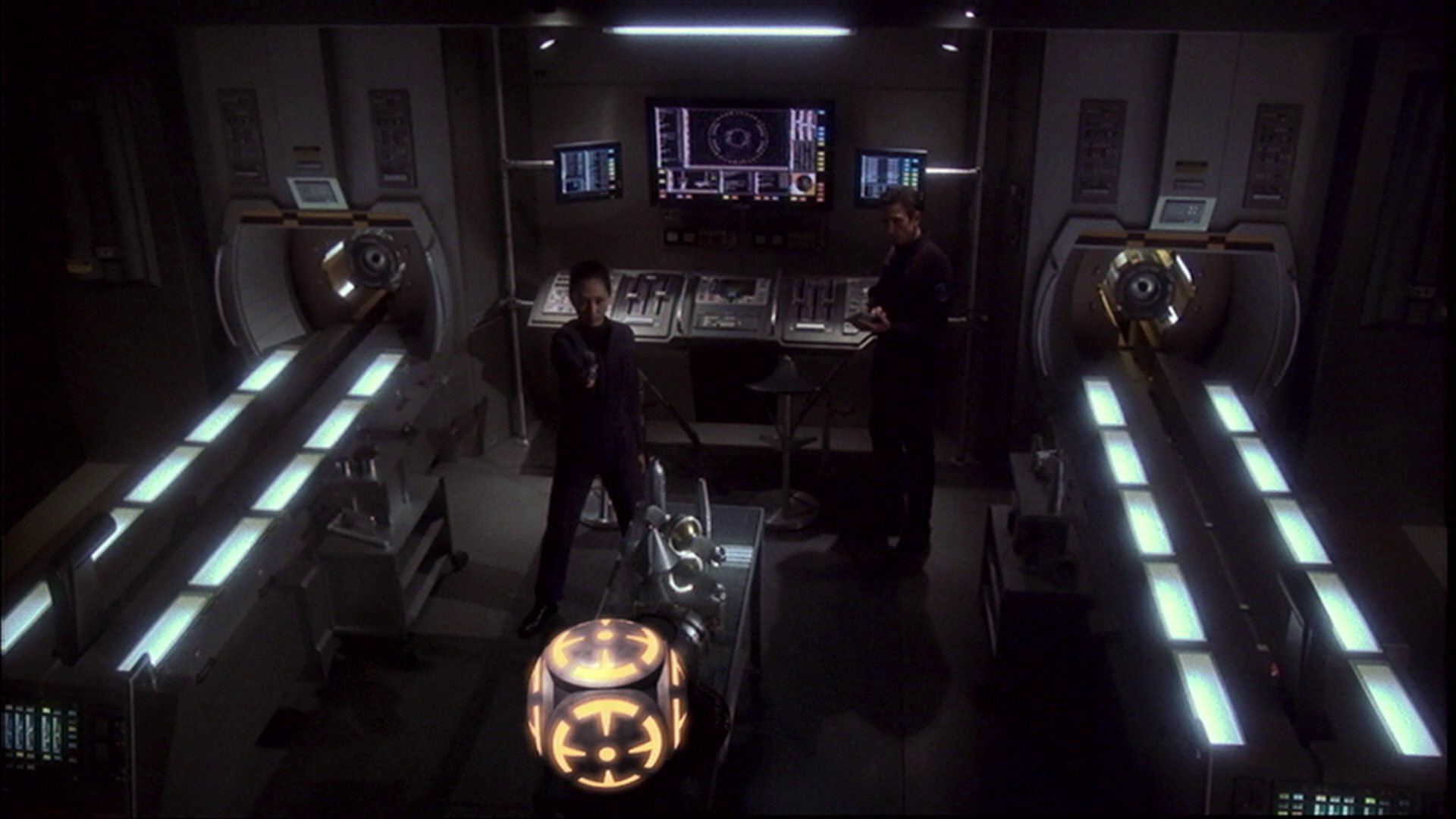 extant_StarTrek_ENT_1x14-SleepingDogs_0043.jpg