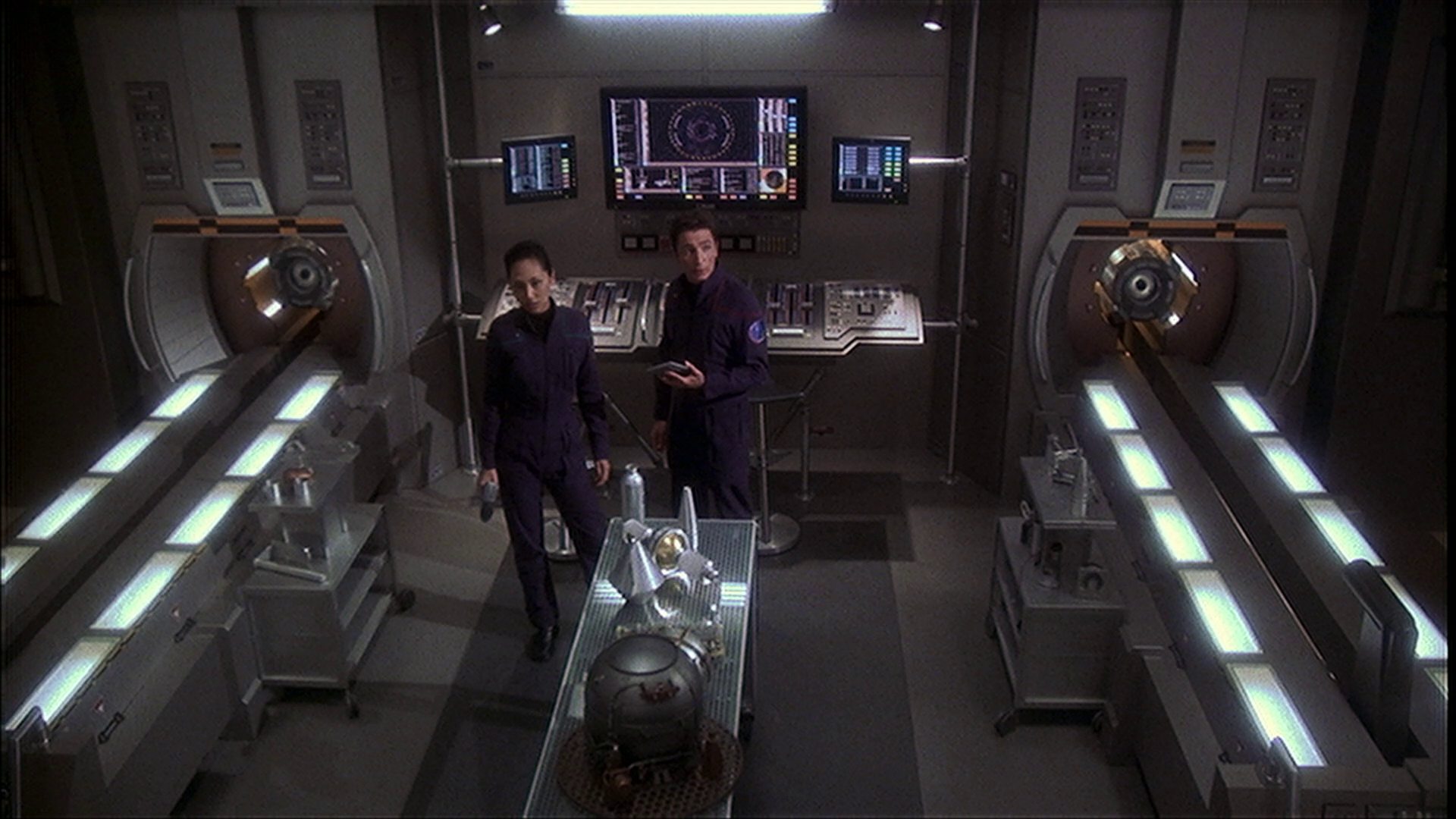 extant_StarTrek_ENT_1x14-SleepingDogs_0062.jpg