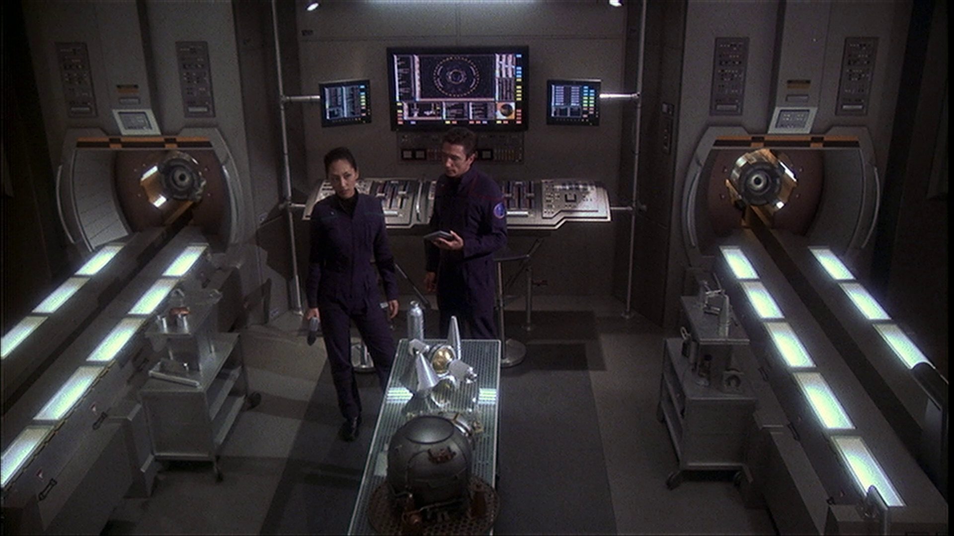 extant_StarTrek_ENT_1x14-SleepingDogs_0064.jpg