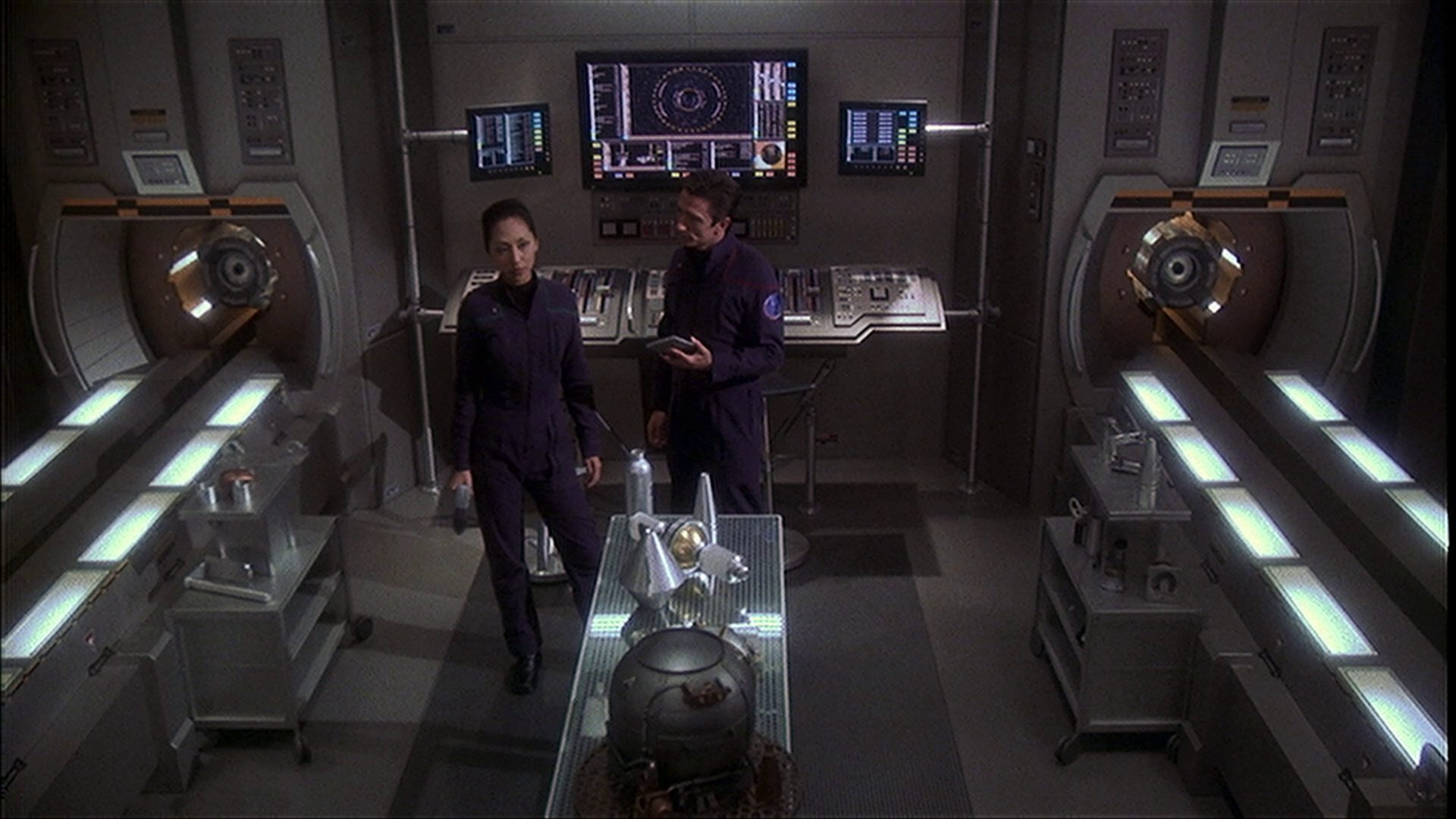 extant_StarTrek_ENT_1x14-SleepingDogs_0067.jpg