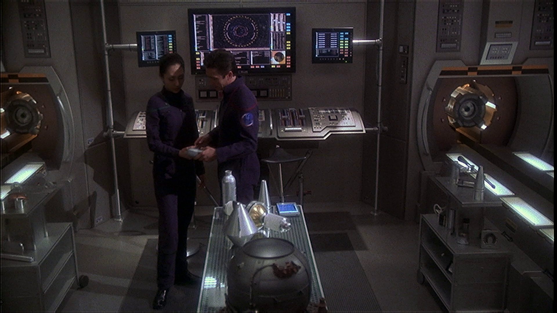 extant_StarTrek_ENT_1x14-SleepingDogs_0074.jpg
