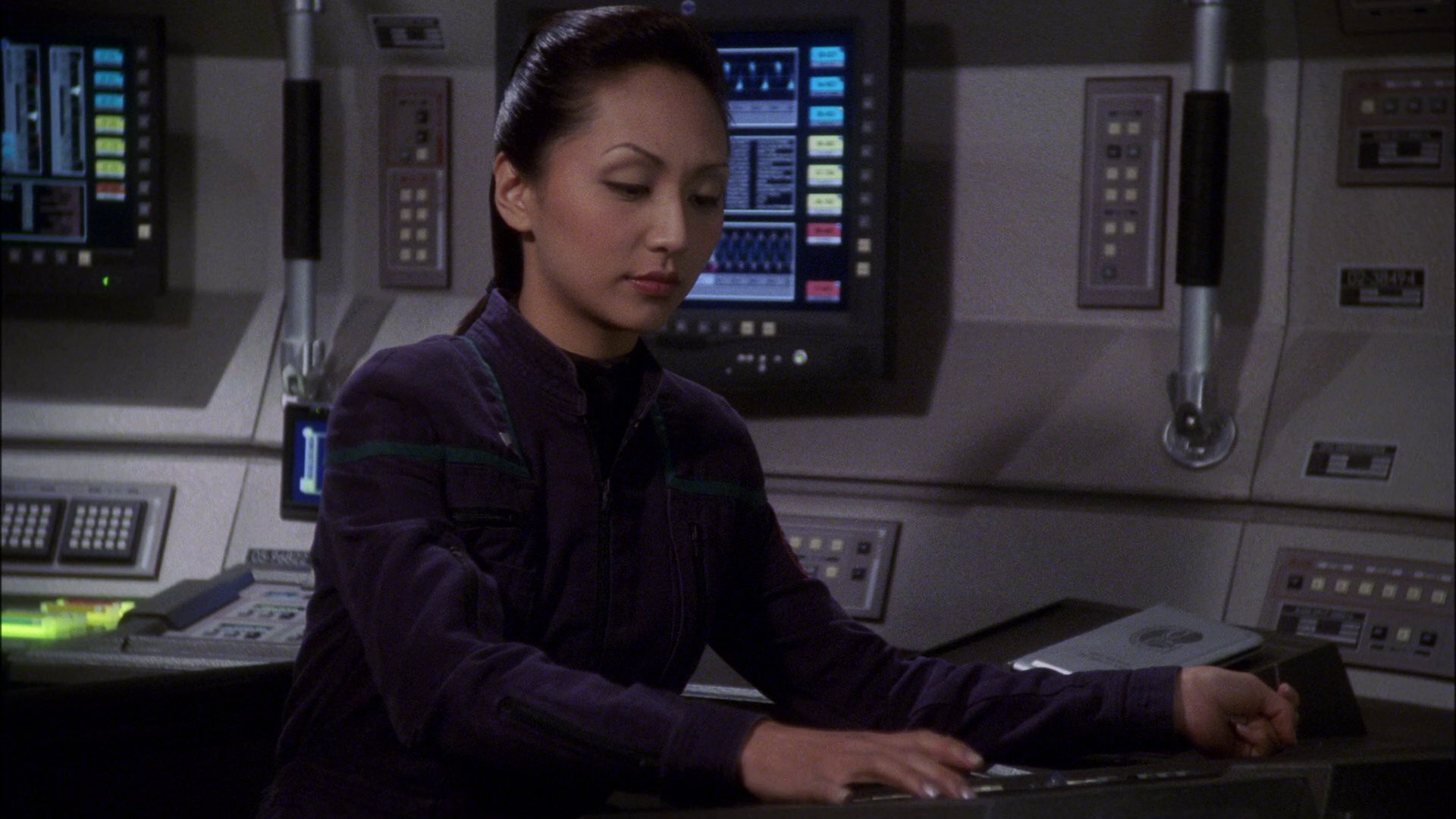 extant_StarTrek_ENT_1x14-SleepingDogs_0329.jpg