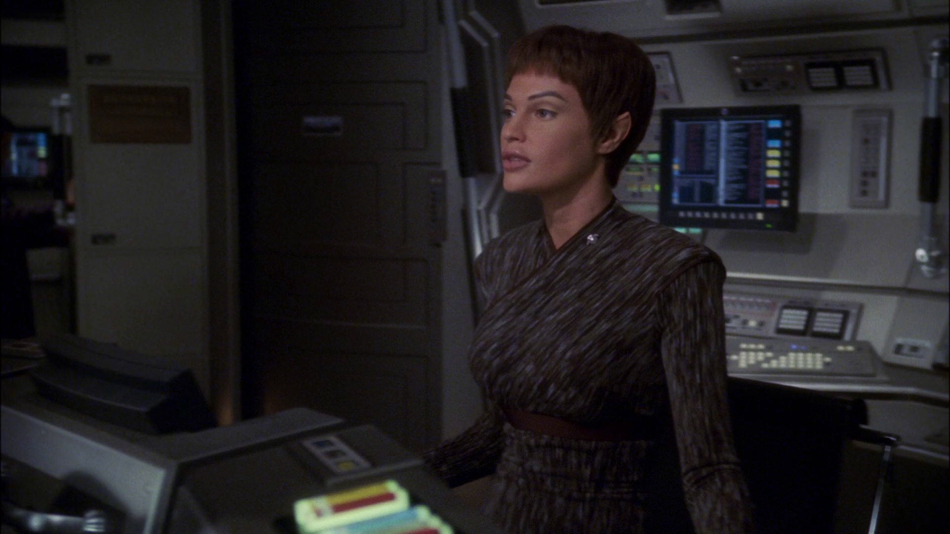 extant_StarTrek_ENT_1x14-SleepingDogs_0362.jpg