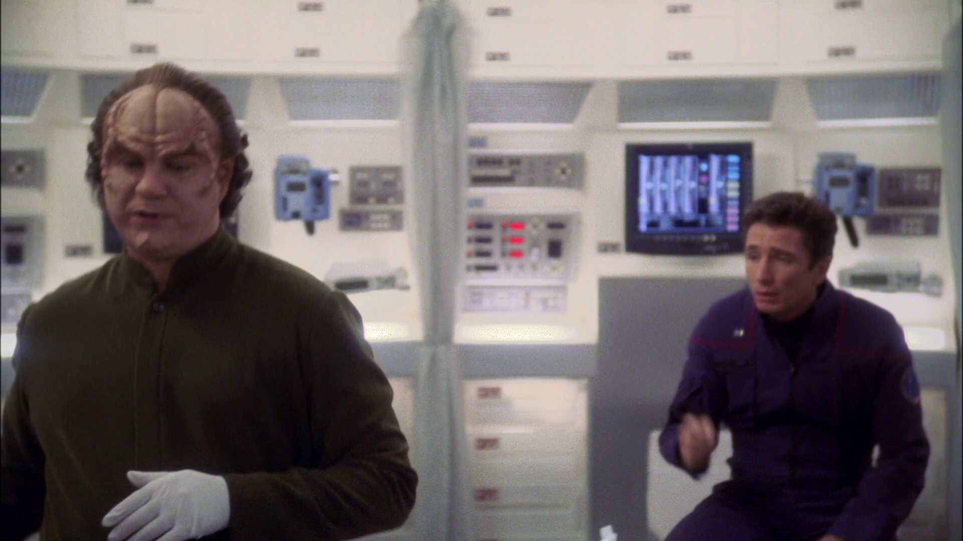 extant_StarTrek_ENT_1x14-SleepingDogs_0399.jpg