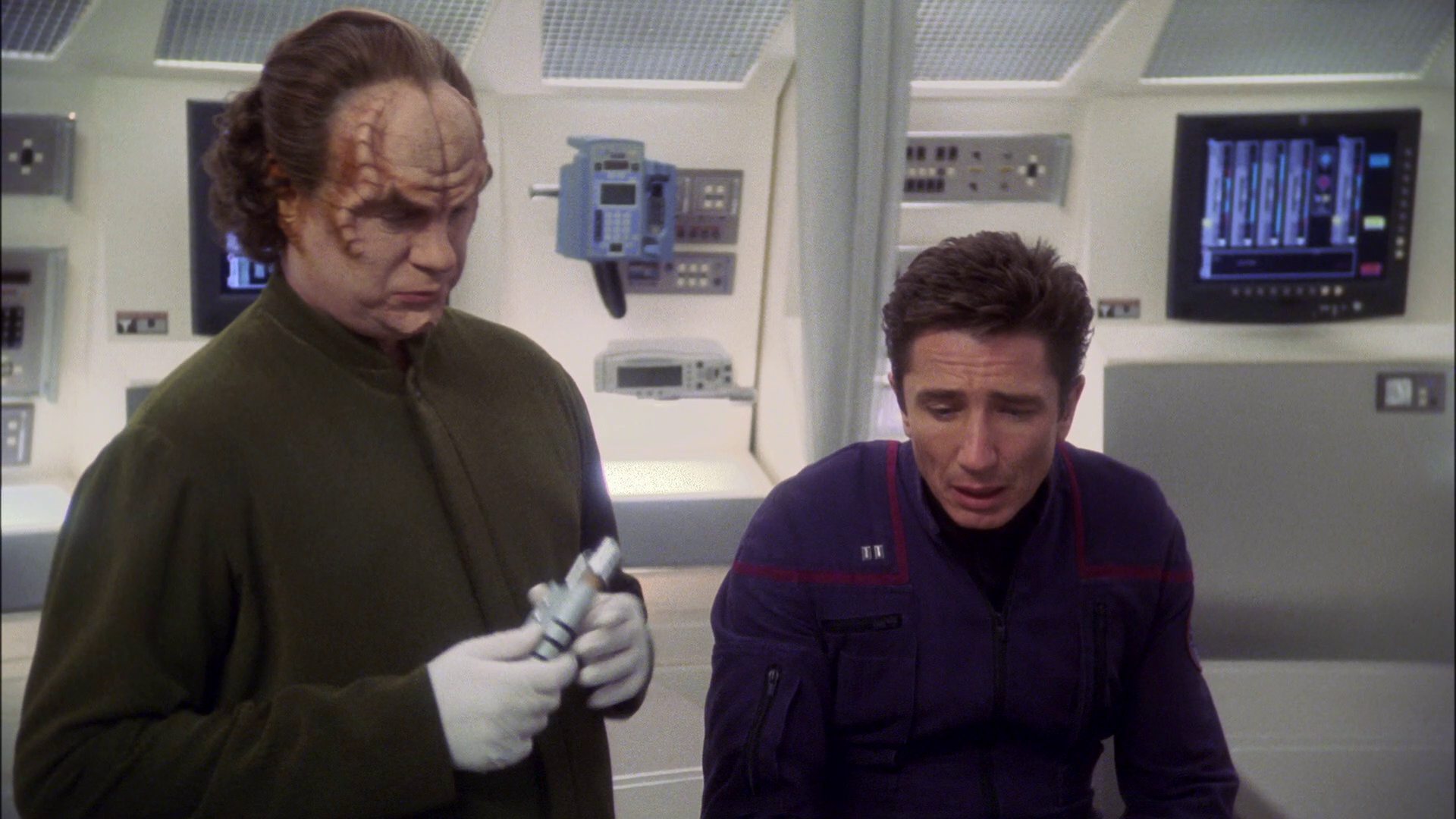 extant_StarTrek_ENT_1x14-SleepingDogs_0432.jpg